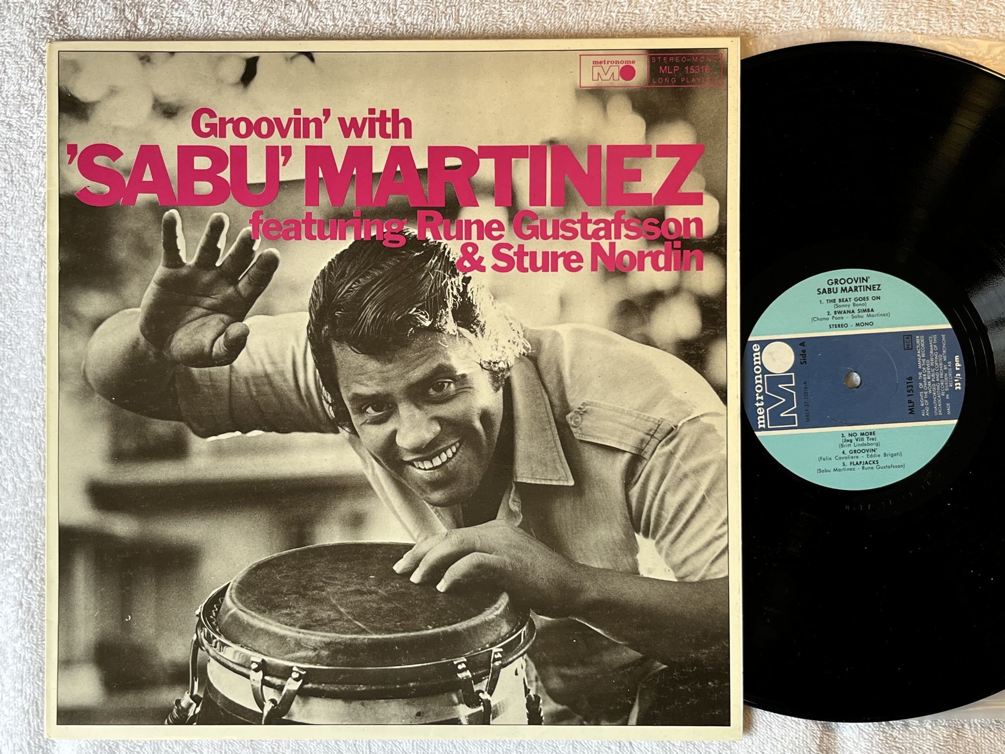 Omslagsbild för skivan SABU MARTINEZ groovin LP -68 Swe METRONOME MLP 15316