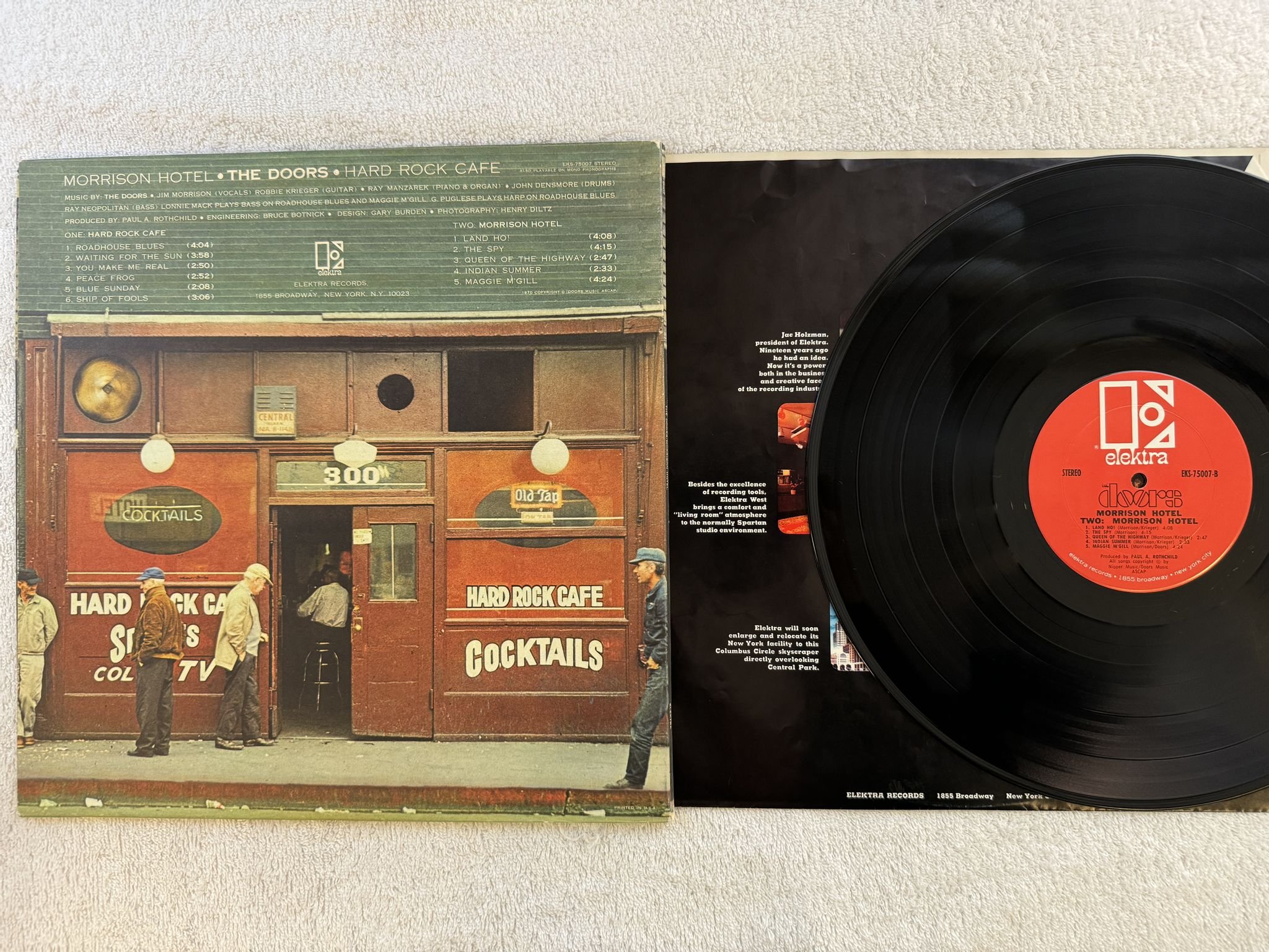 Omslagsbild för skivan THE DOORS Morrison Hotel LP -70 US ELEKTRA EKS-75007