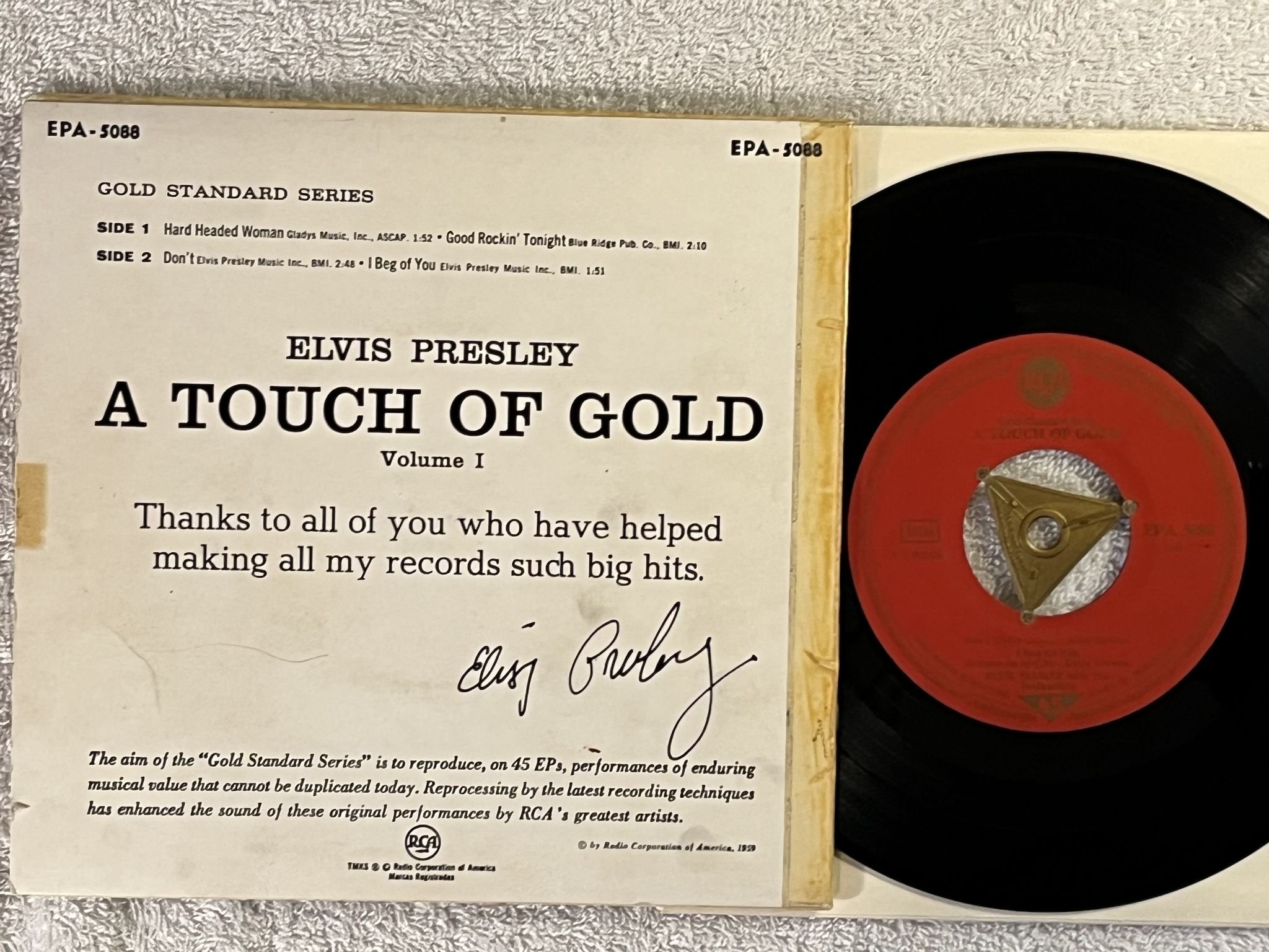 Omslagsbild för skivan ELVIS PRESLEY A Touch Of Gold Volume I 7"ep -59 Ger RCA EPA 5088