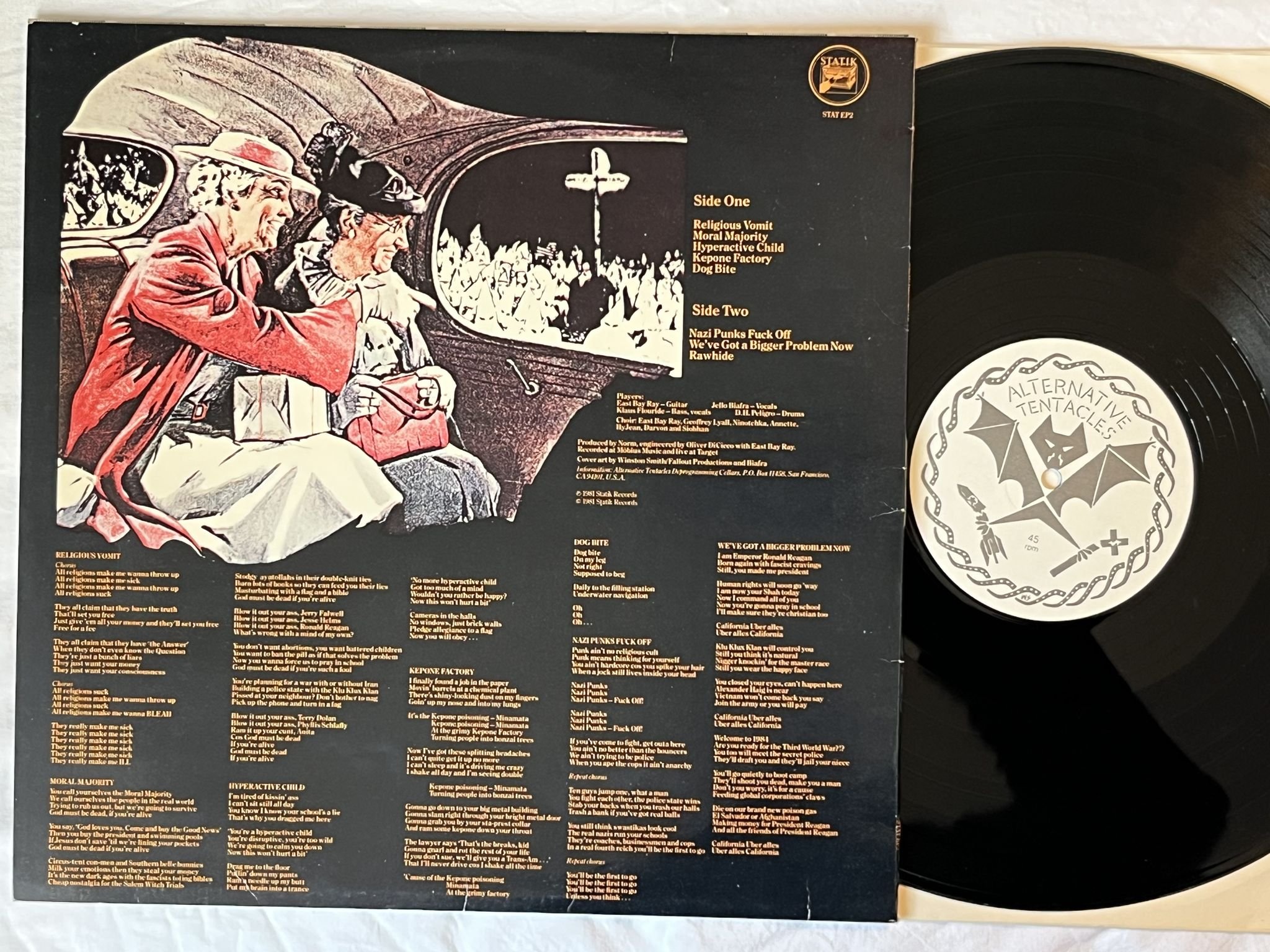 Omslagsbild för skivan DEAD KENNEDY'S in God we trust inc 12"ep -81 ncb STATIK STAT EP2