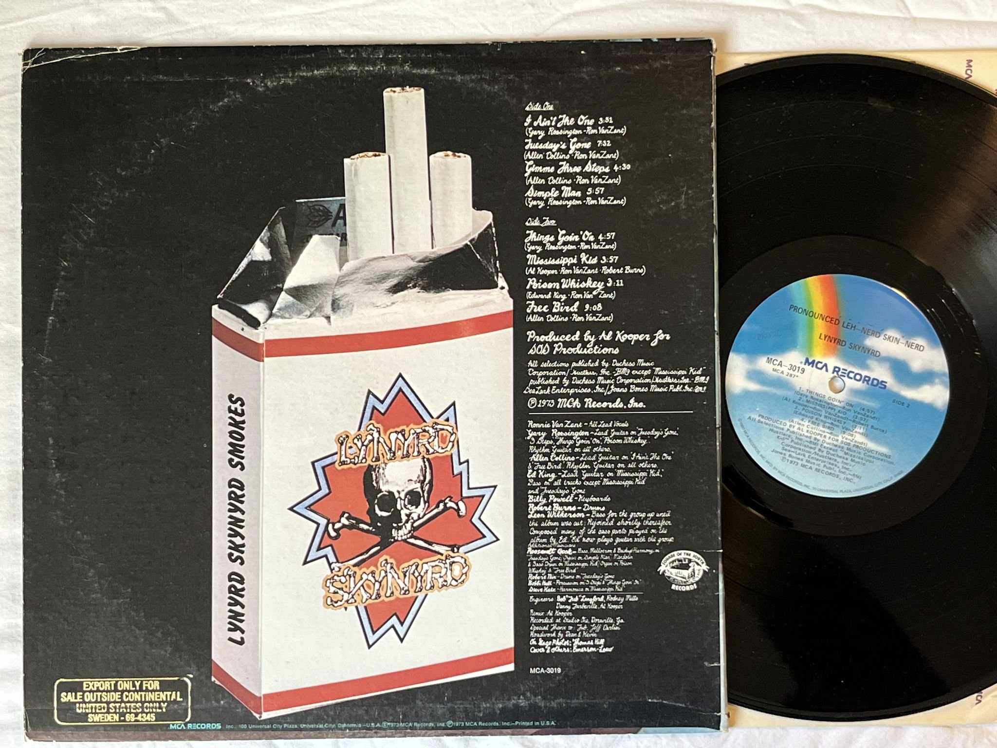 Omslagsbild för skivan LYNARD SKYNARD pronounced leh-nerd skin-nerd LP US MCA 3019