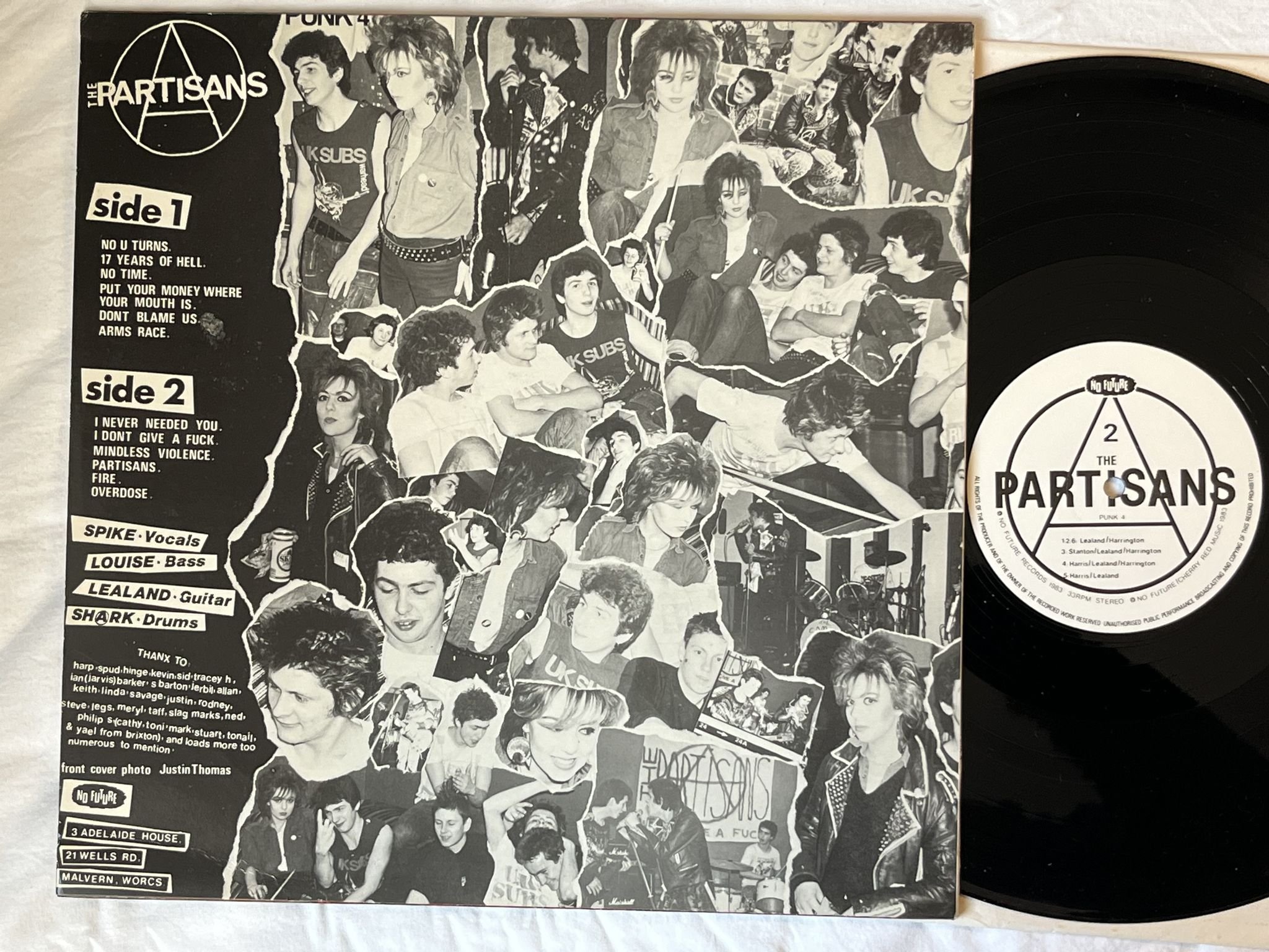 Omslagsbild för skivan THE PARTISANS s/t LP -83 UK NO FUTURE PUNK 4