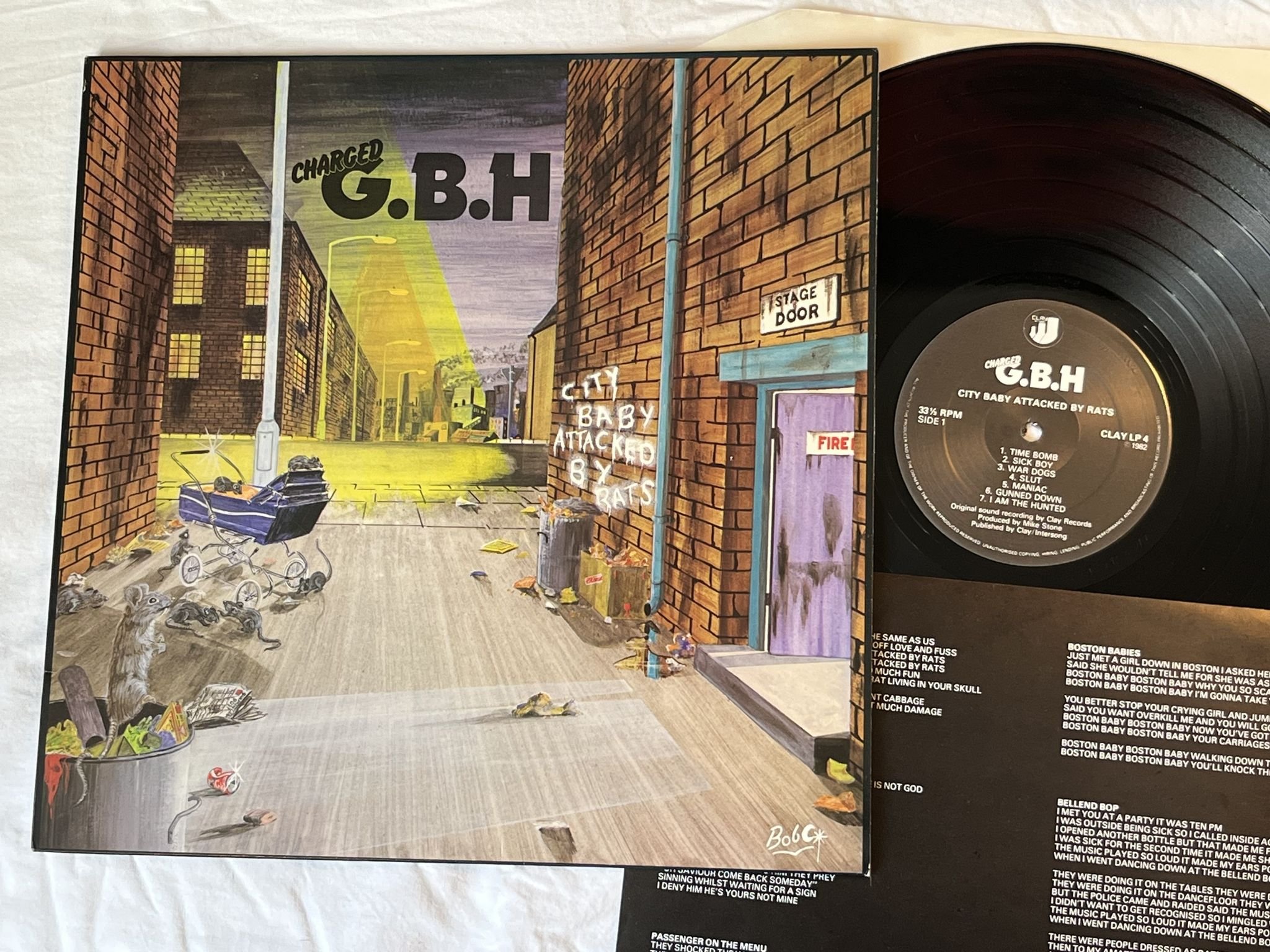 Omslagsbild för skivan G.B.H. City Baby Attacked By Rats LP -82 UK CLAY LP4 *** BLACK LABELS ***