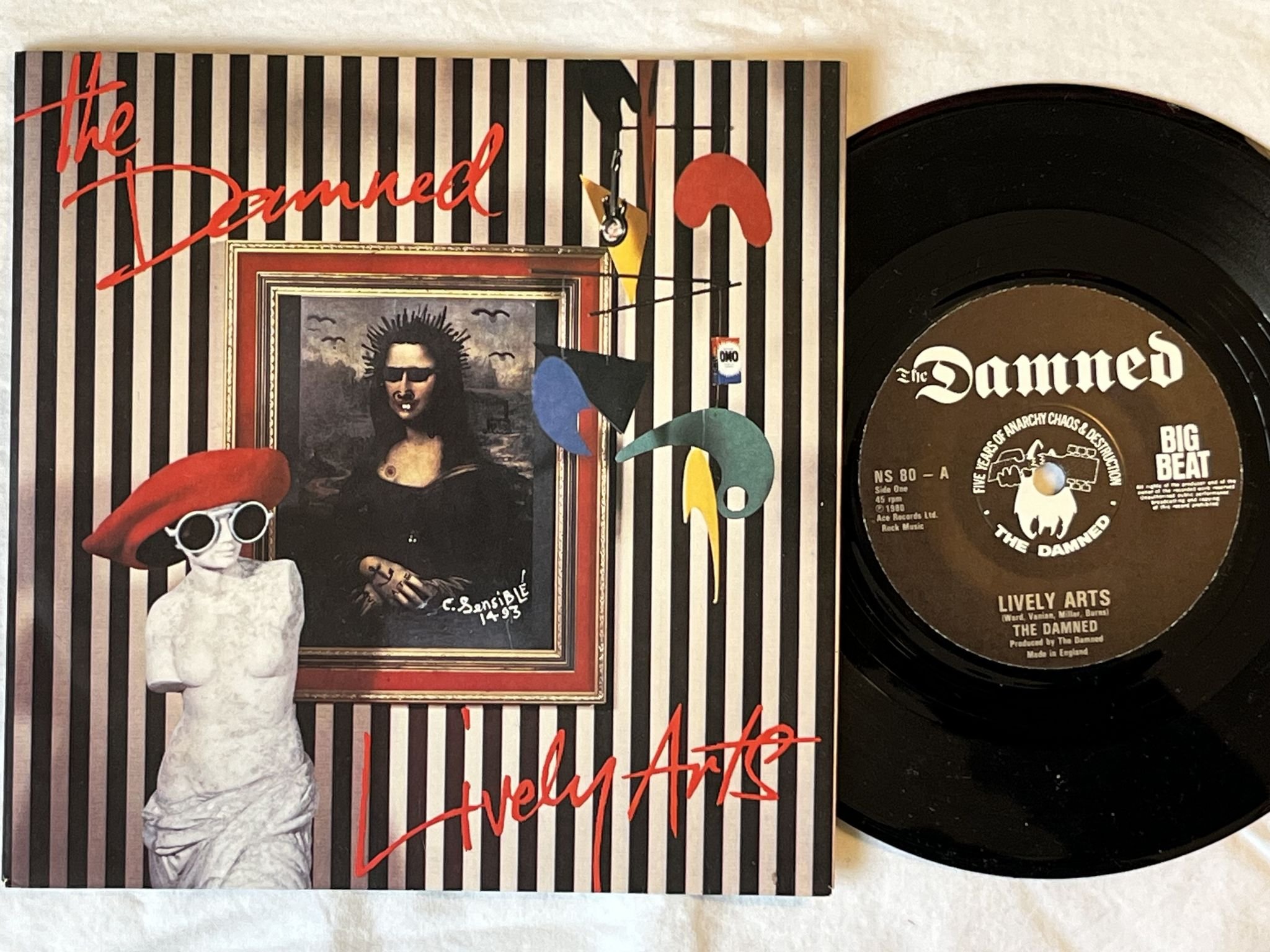 Omslagsbild för skivan THE DAMNED Lively Arts 7" -82 UK BIG BEAT NS 80