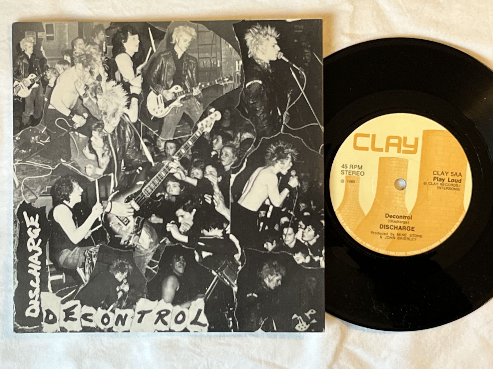 Omslagsbild för skivan DISCHARGE decontrol 7" -80 UK CLAY 5