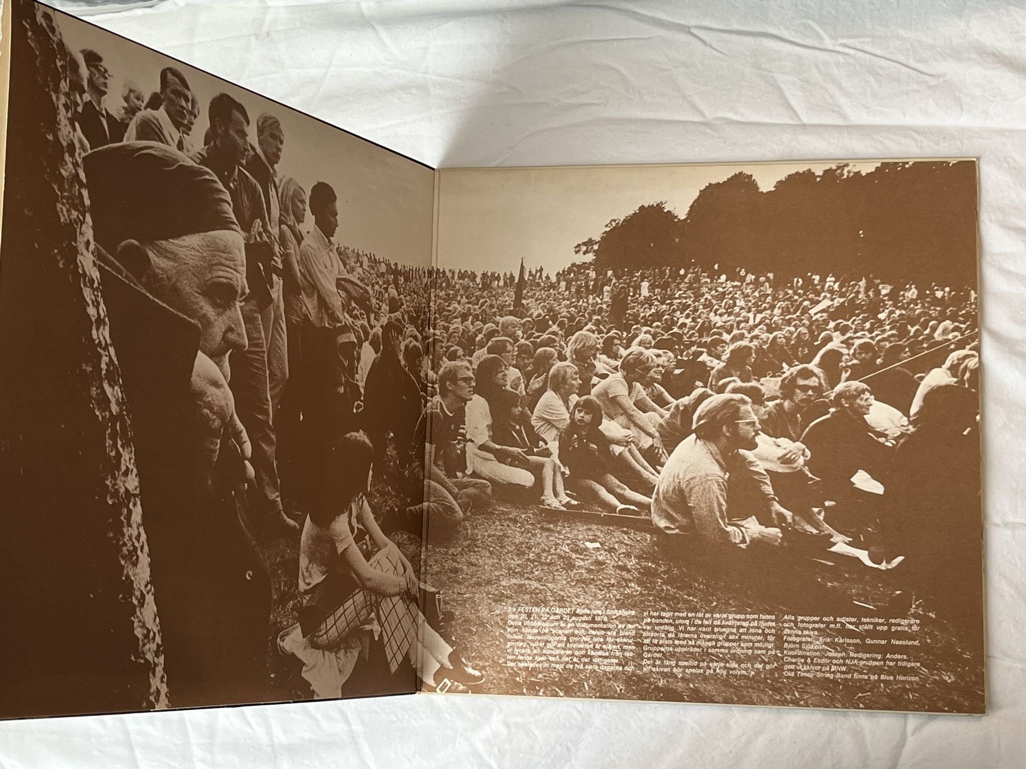 Omslagsbild för skivan V/A FESTEN PÅ GÄRDET 2xLP -71 Swe SILENCE SRS 4603 *** KULT PLATTA ***