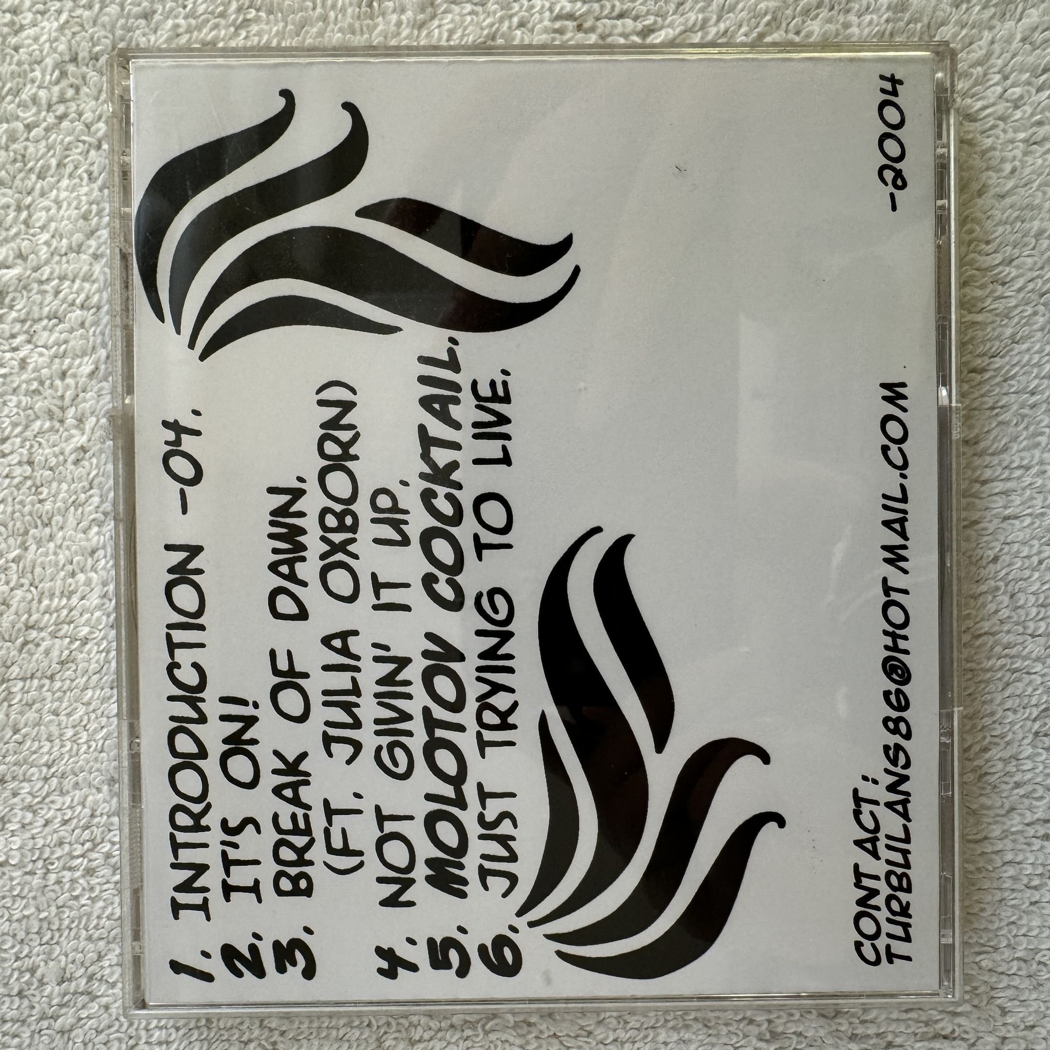 Omslagsbild för skivan TURBULANS molotov cocktail CD 2004 demo SWERAP