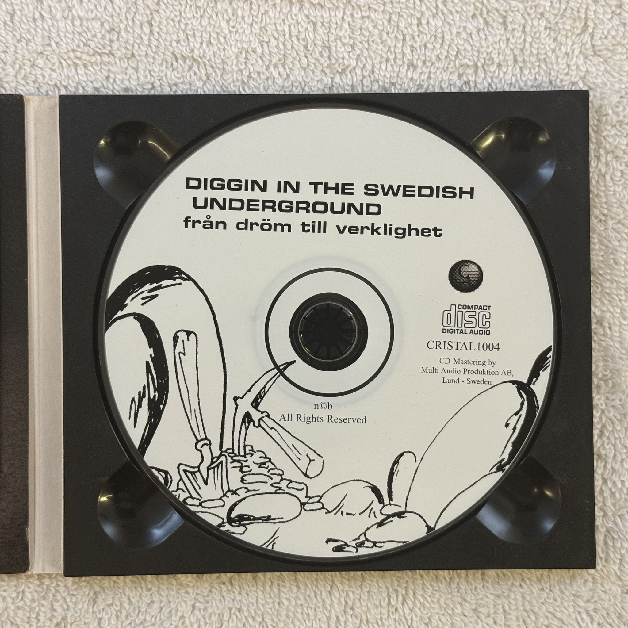 Omslagsbild för skivan V/A Diggin In The Swedish Underground CD 2000 Scratch That Azz Ent. SWERAP
