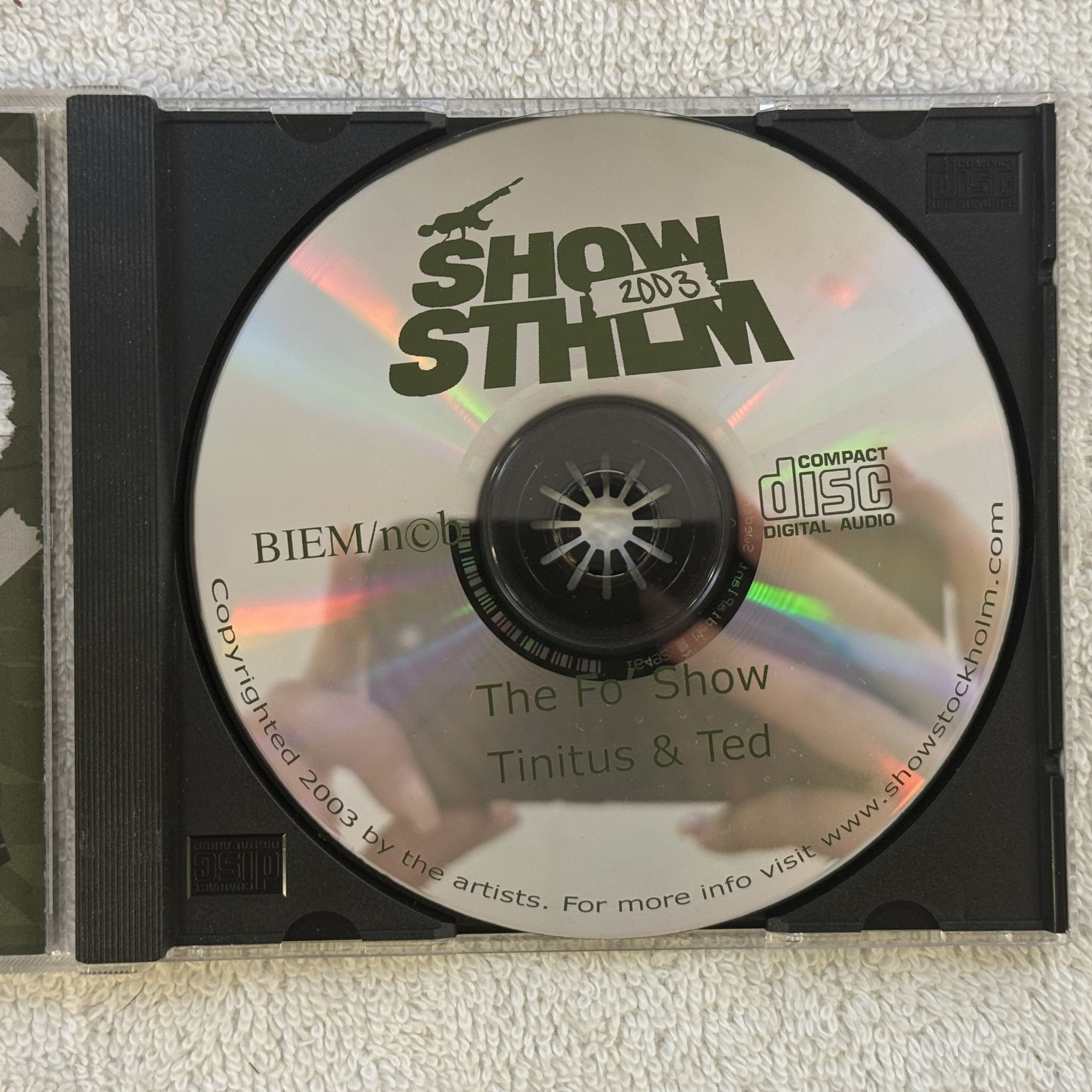 Omslagsbild för skivan THE FO SHOWS & TINITUS & TED show sthlm CD 2003 SWERAP