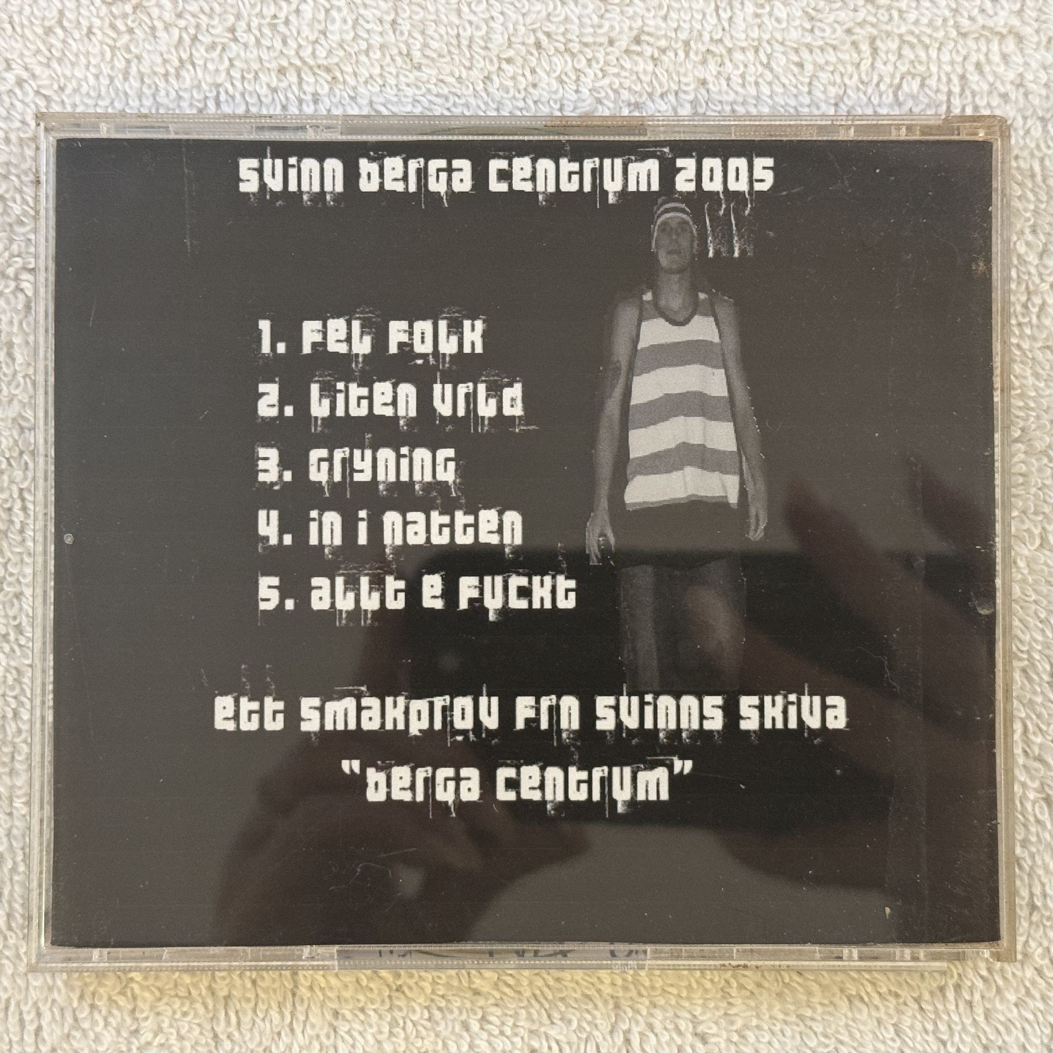 Omslagsbild för skivan SVINN Berga Centrum 2005 CD demo SWERAP
