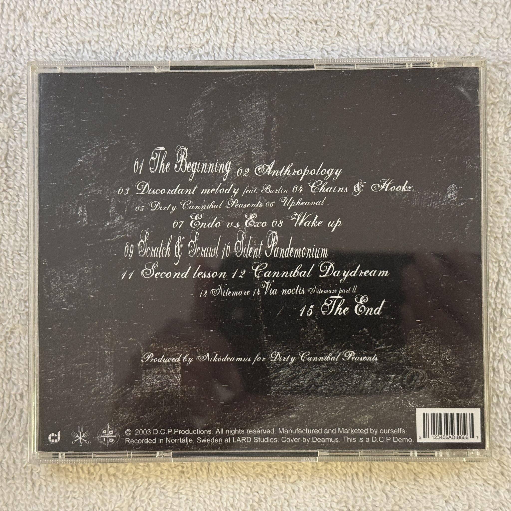 Omslagsbild för skivan Dirty Cannibal Peasants - endo v.s. exo CD 2003 DCP SWERAP