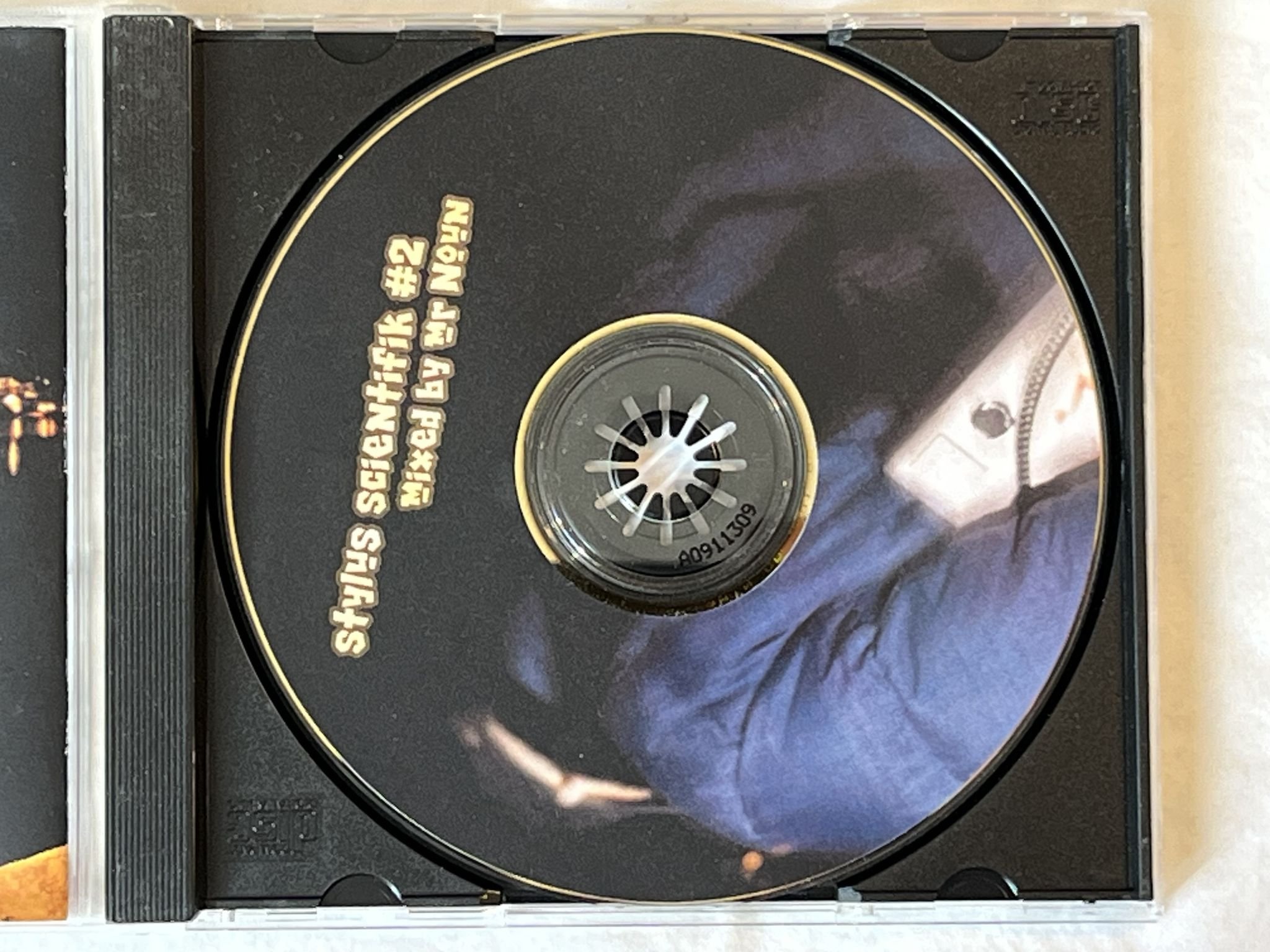 Omslagsbild för skivan MR NOUN stylus scientifik #2 CD 2000 mixtape