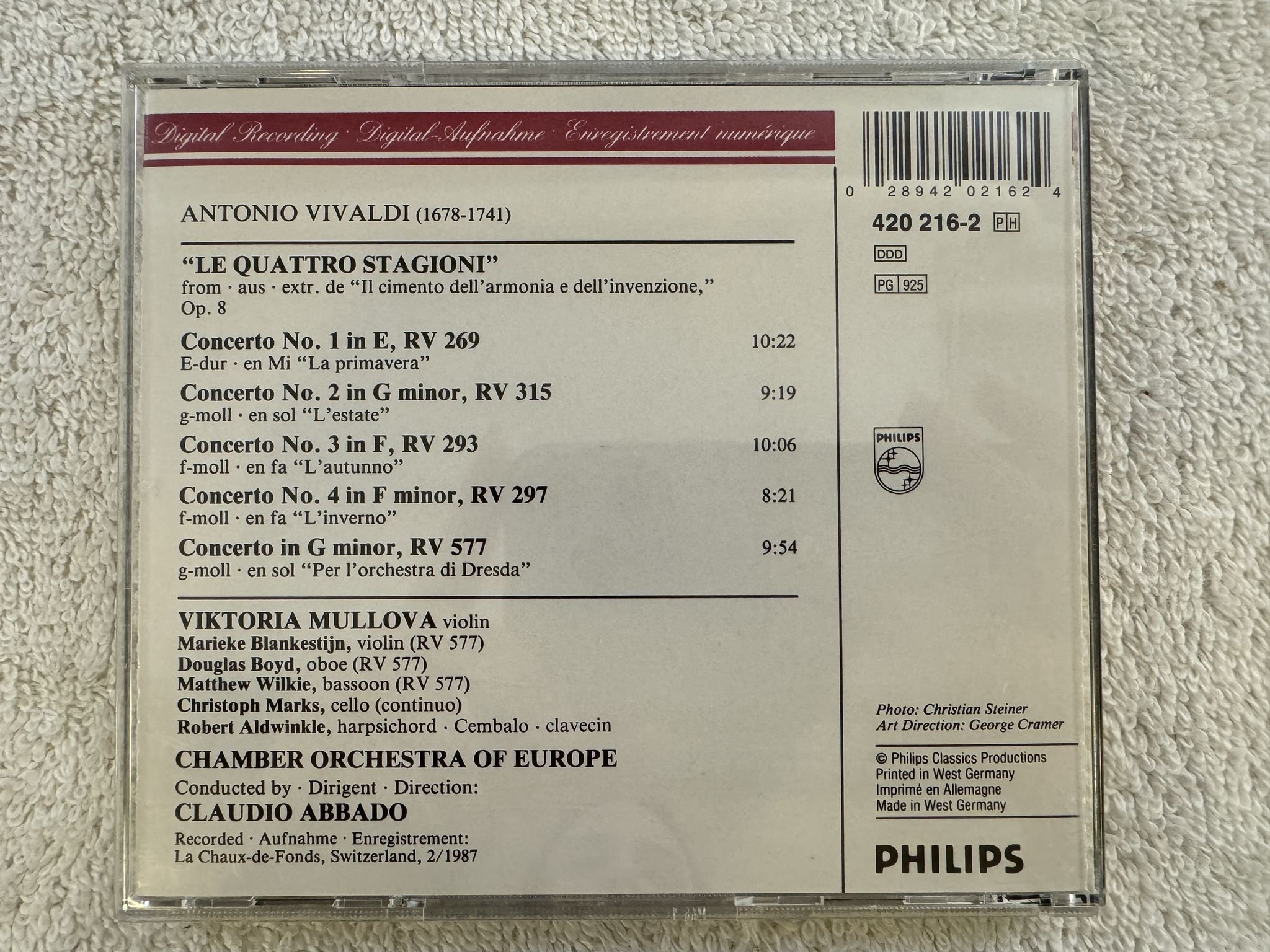 Omslagsbild för skivan VIKTORIA MULLOVA Le Quattro Stagioni CD -87 PHILIPS 420 216-2 *** SIGNED ***