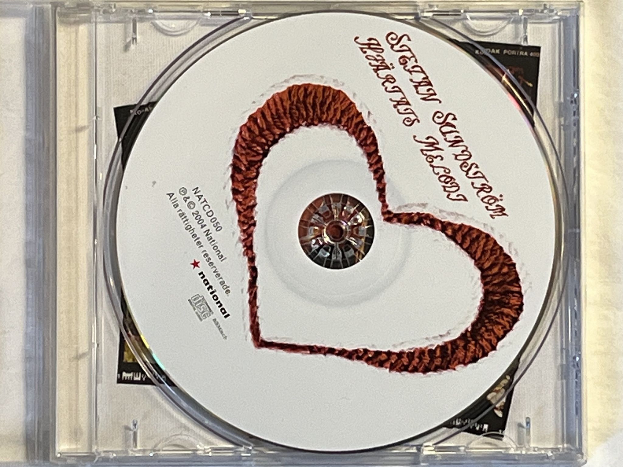 Omslagsbild för skivan STEFAN SUNDSTRÖM hjärtats melodi CD 2004 NATIONAL NATCD 050 *** SIGNED ***