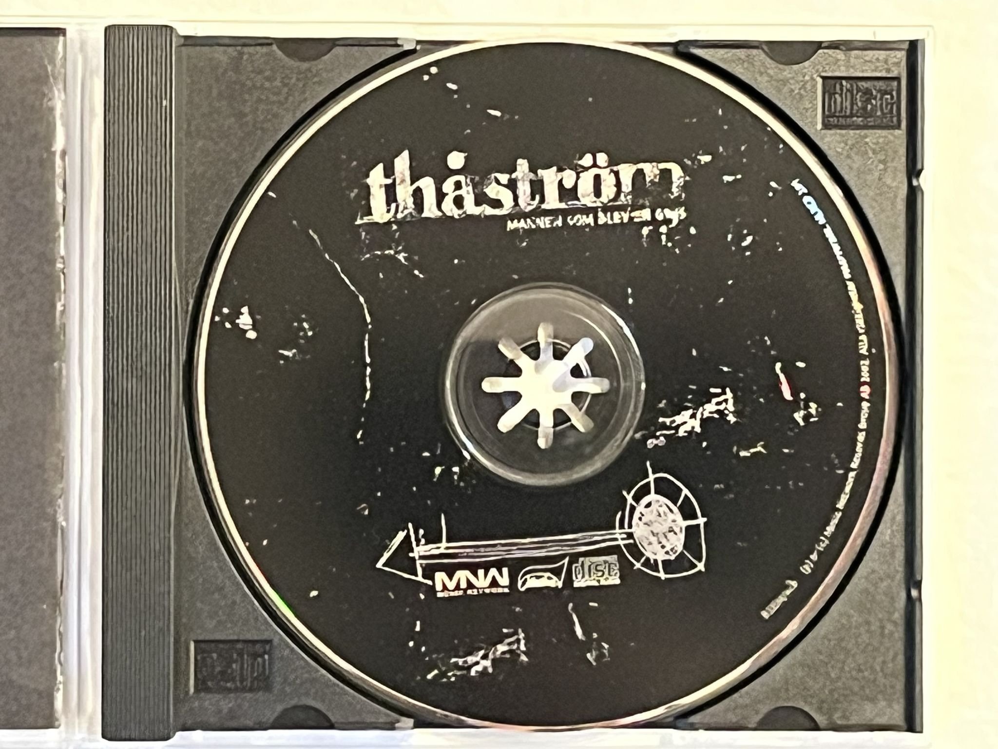 Omslagsbild för skivan THÅSTRÖM Mannen Som Blev En Gris CD 2002 MNW MLRCD 104 ** SIGNED **