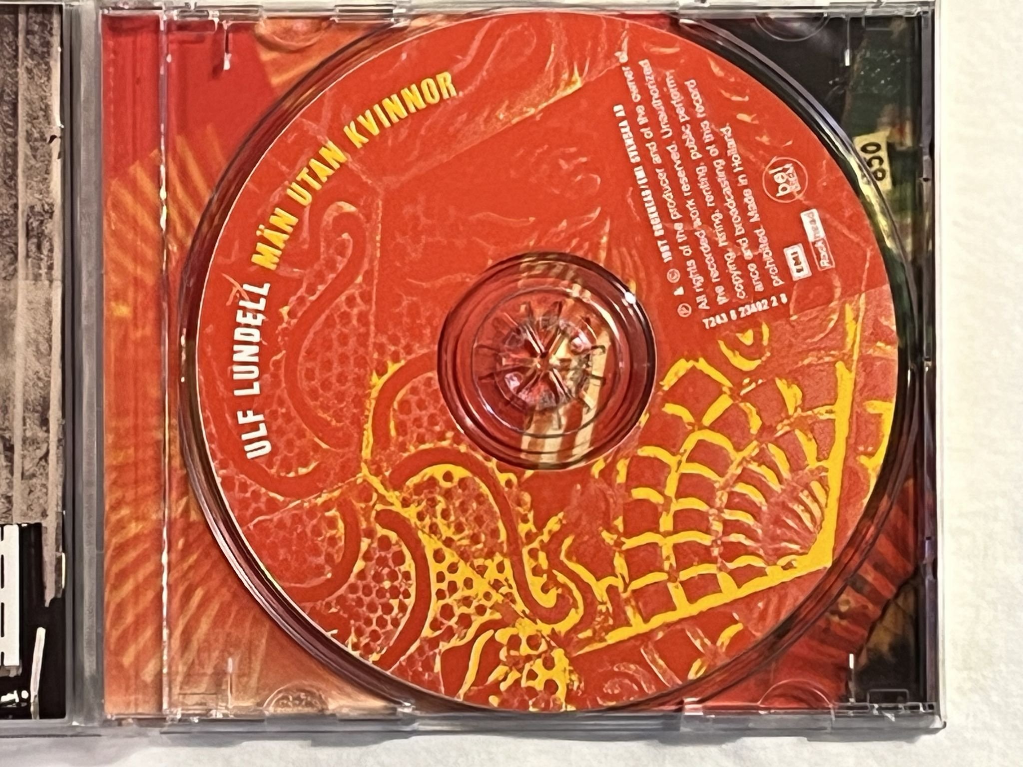 Omslagsbild för skivan ULF LUNDELL Män Utan Kvinnor CD -97 EMI 7243 8 23492 2 8 *** SIGNED ***