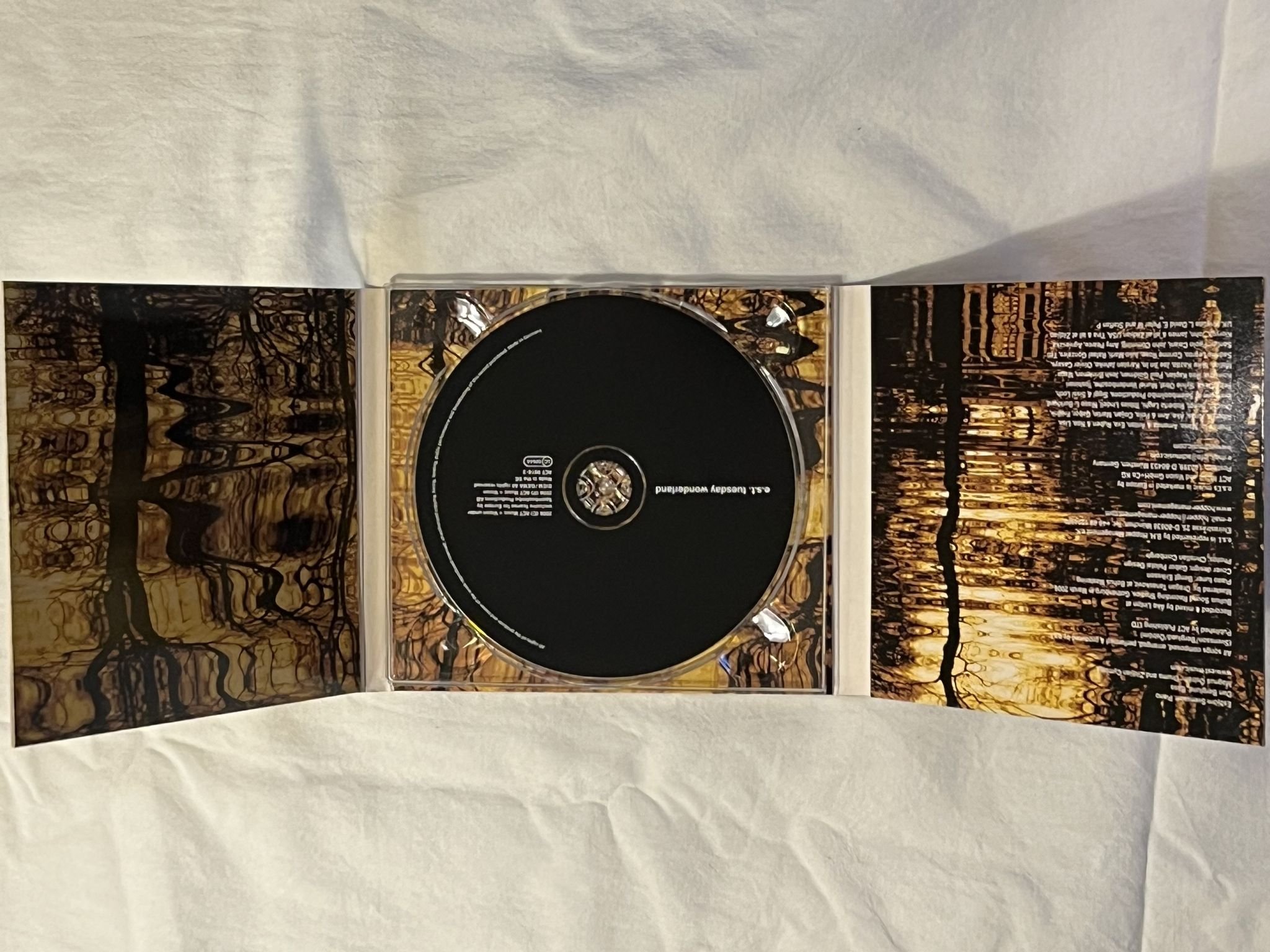 Omslagsbild för skivan E.S.T. Tuesday Wonderland CD 2006 ACT 9016-2 *** FULLY SIGNED ***