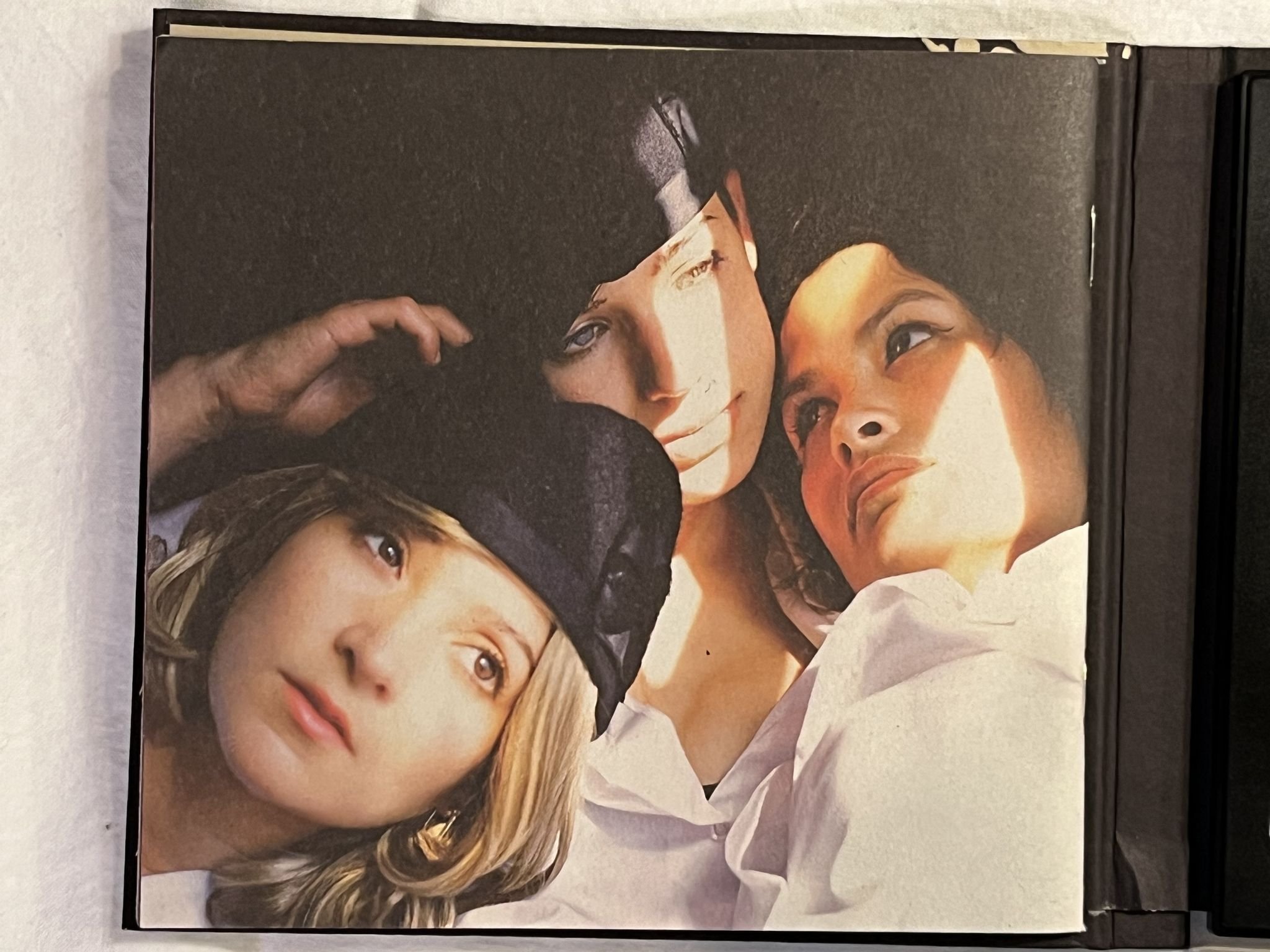 Omslagsbild för skivan BELLE AND SEBASTIAN The Life Pursuit CD 2006 rough trade RTRADCD280 ** SIGNED **