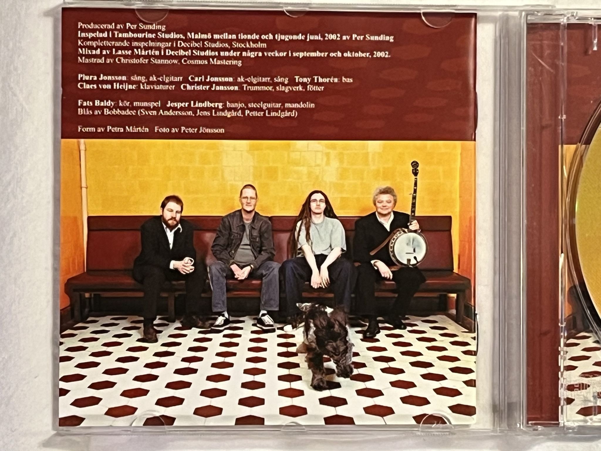 Omslagsbild för skivan ELDKVARN brott lönar sig alltid CD 2002 MNW MNWCD 387 ** SIGNED **