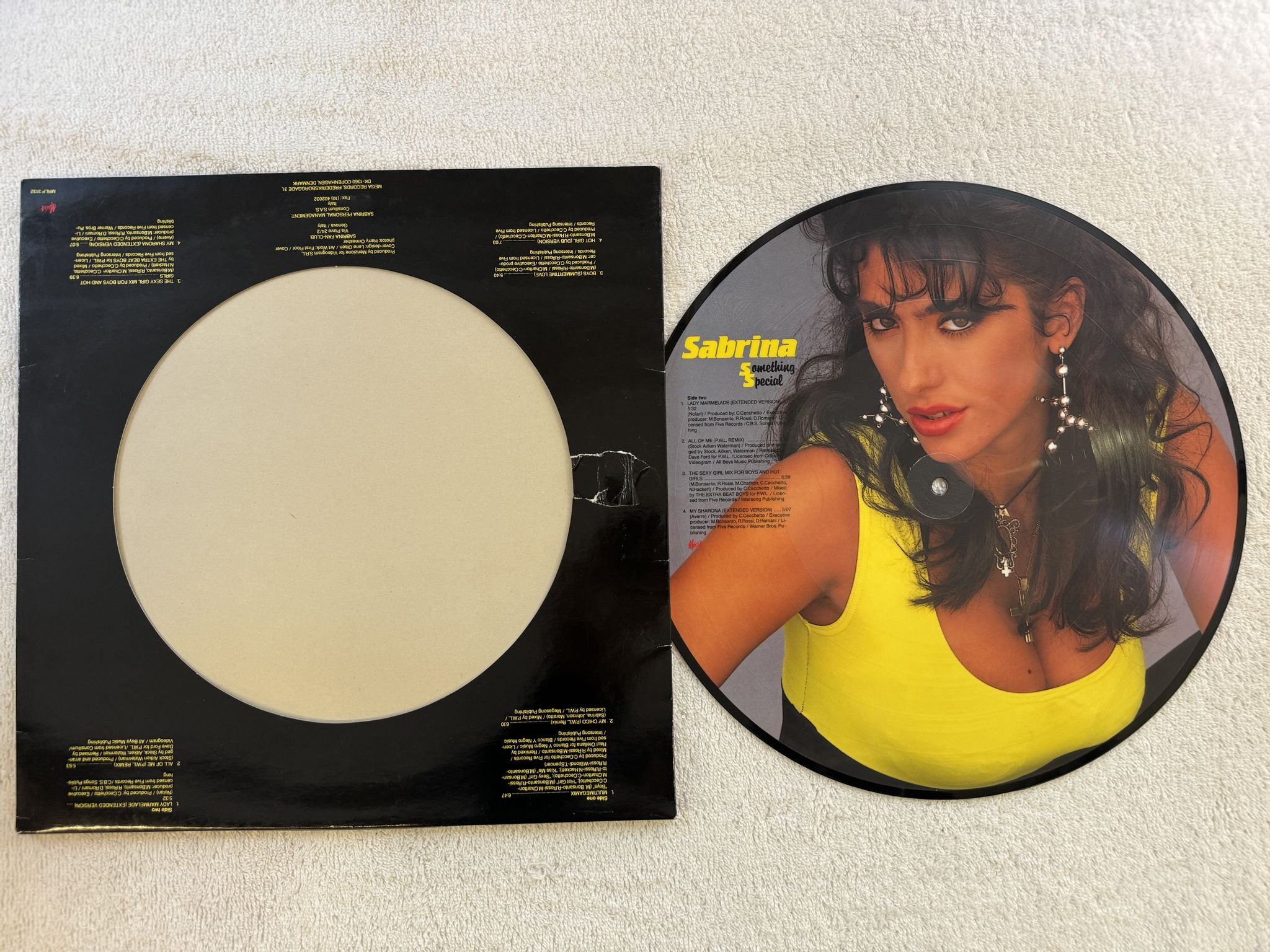 Omslagsbild för skivan SABRINA something special LP -88 Den MEGA MRLP 3132 *** Signed ***