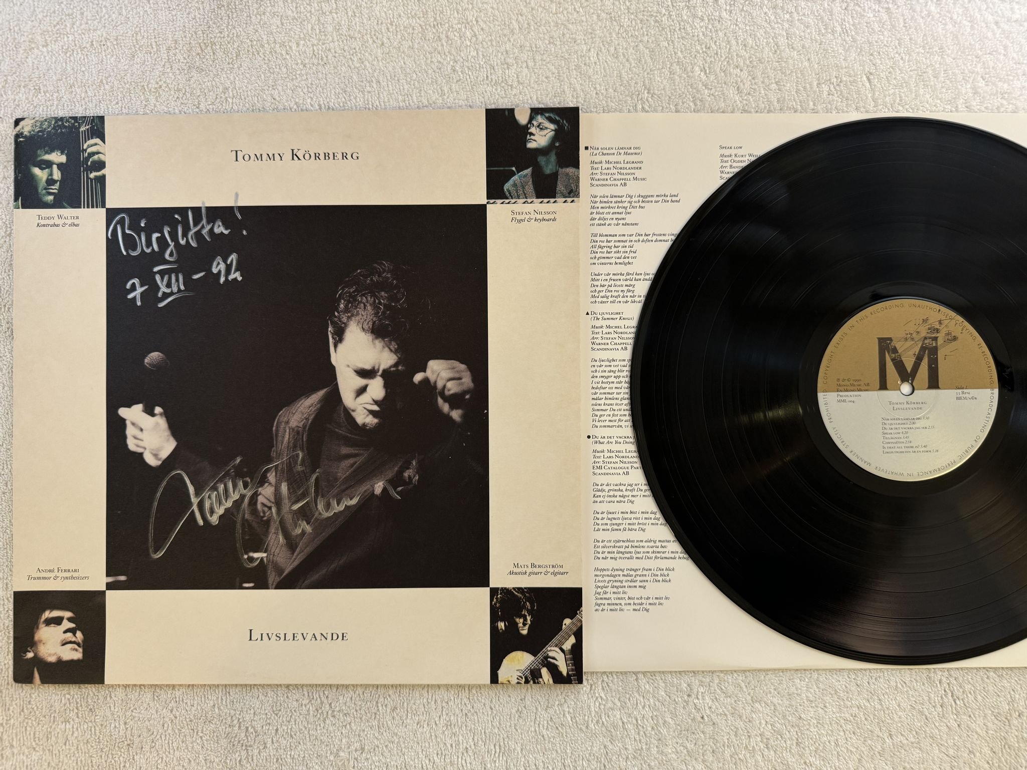 Omslagsbild för skivan TOMMY KÖRBERG livslevande LP -90 MONO MUSIC MML 004 *** Signed ***
