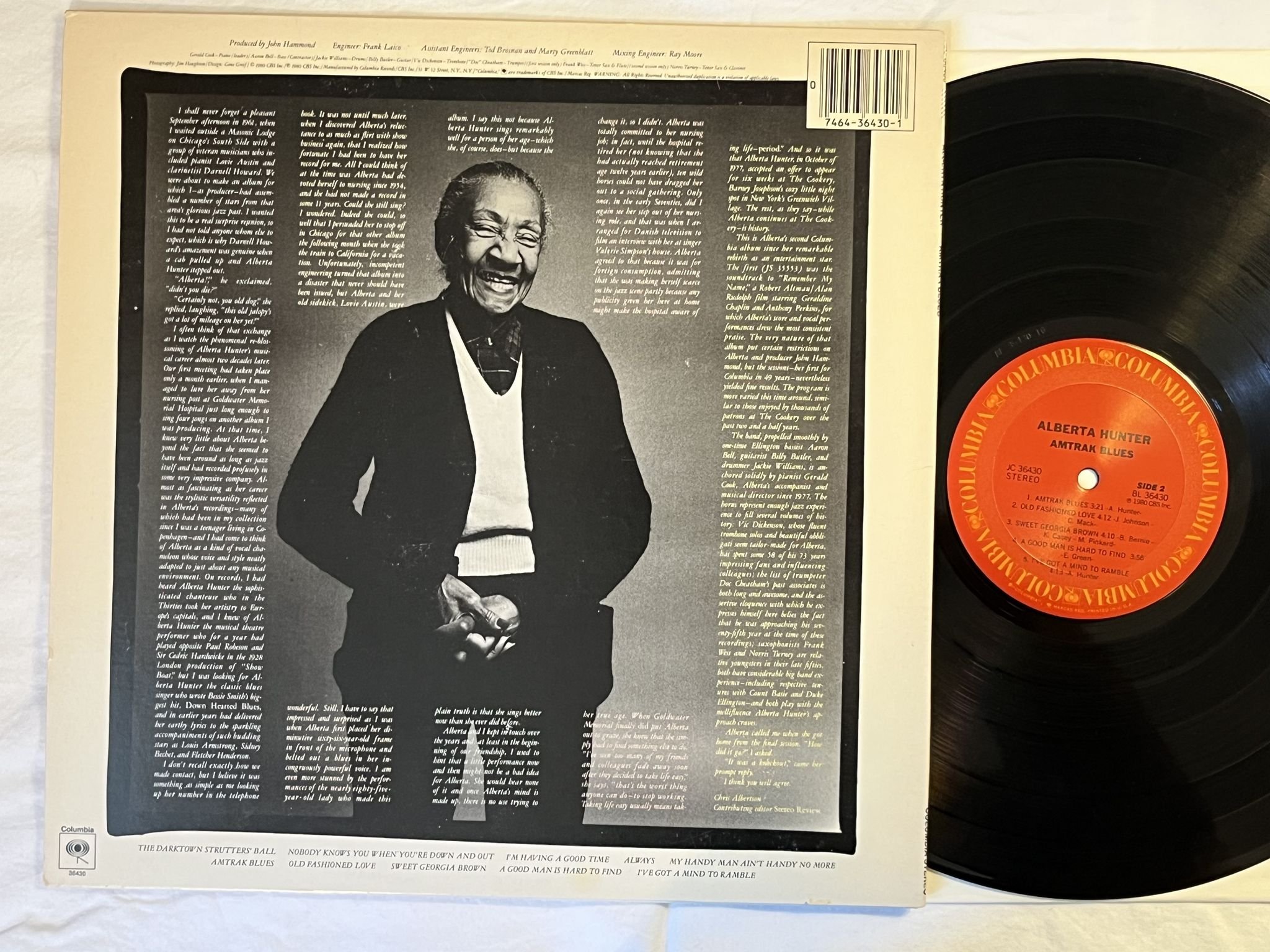 Omslagsbild för skivan ALBERTA HUNTER amtrak blues LP re US COLUMBIA JC 36430 ** SIGNED **