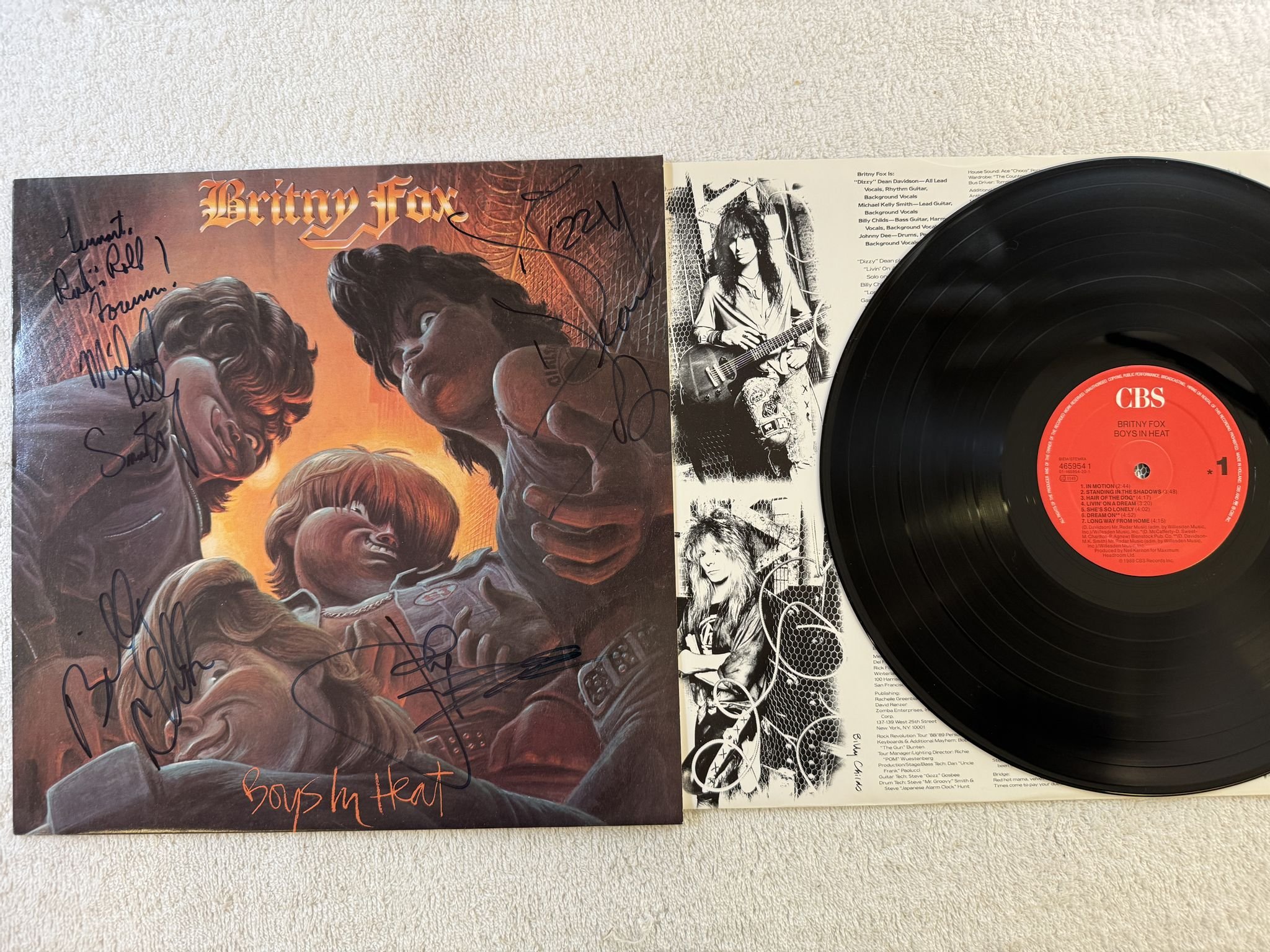 Omslagsbild för skivan BRITNY FOX Boys In Heat LP -89 CBS 4659541. *** FULLY SIGNED ***