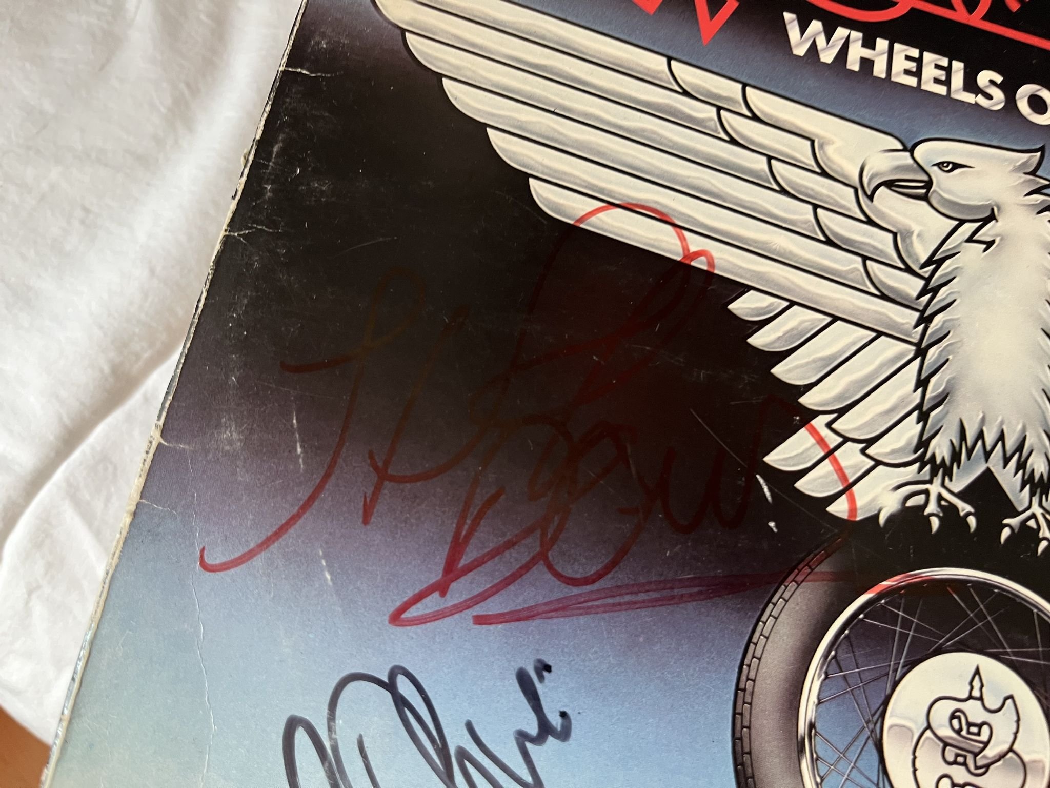 Omslagsbild för skivan SAXON Wheels Of Steel LP -80 ncb CARRERE CALS 115 *** SIGNED ***