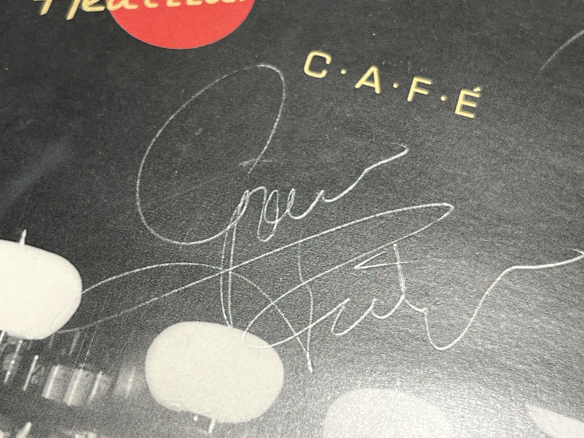 Omslagsbild för skivan GYLLENE TIDER the heartland cafe LP -84 Swe EMI 1361371 ** FULLY SIGNED **