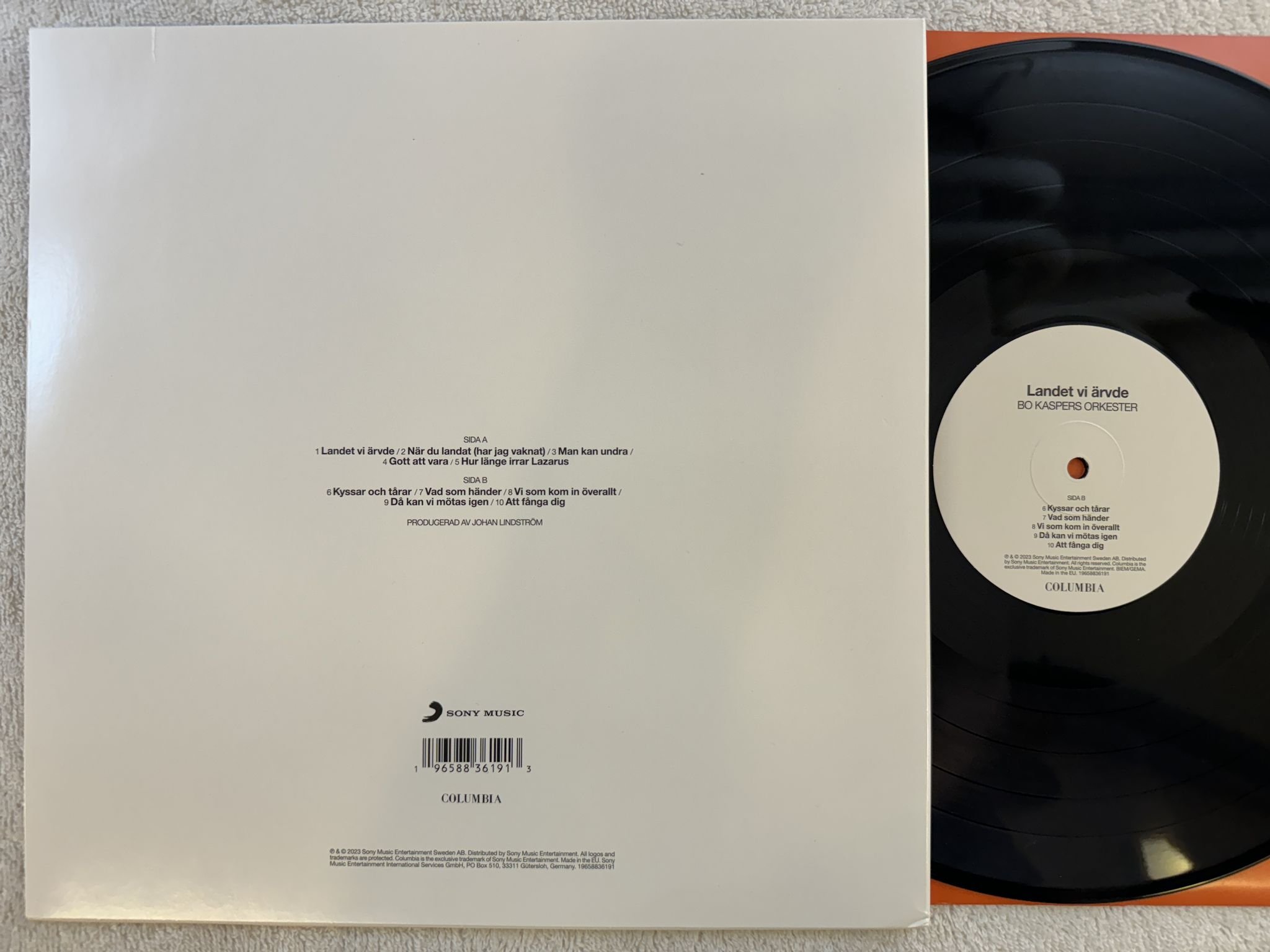 Omslagsbild för skivan BO KASPERS ORKESTER landet vi ärvde LP 2023 SONY MUSIC 19658836191 ** SIGNED **