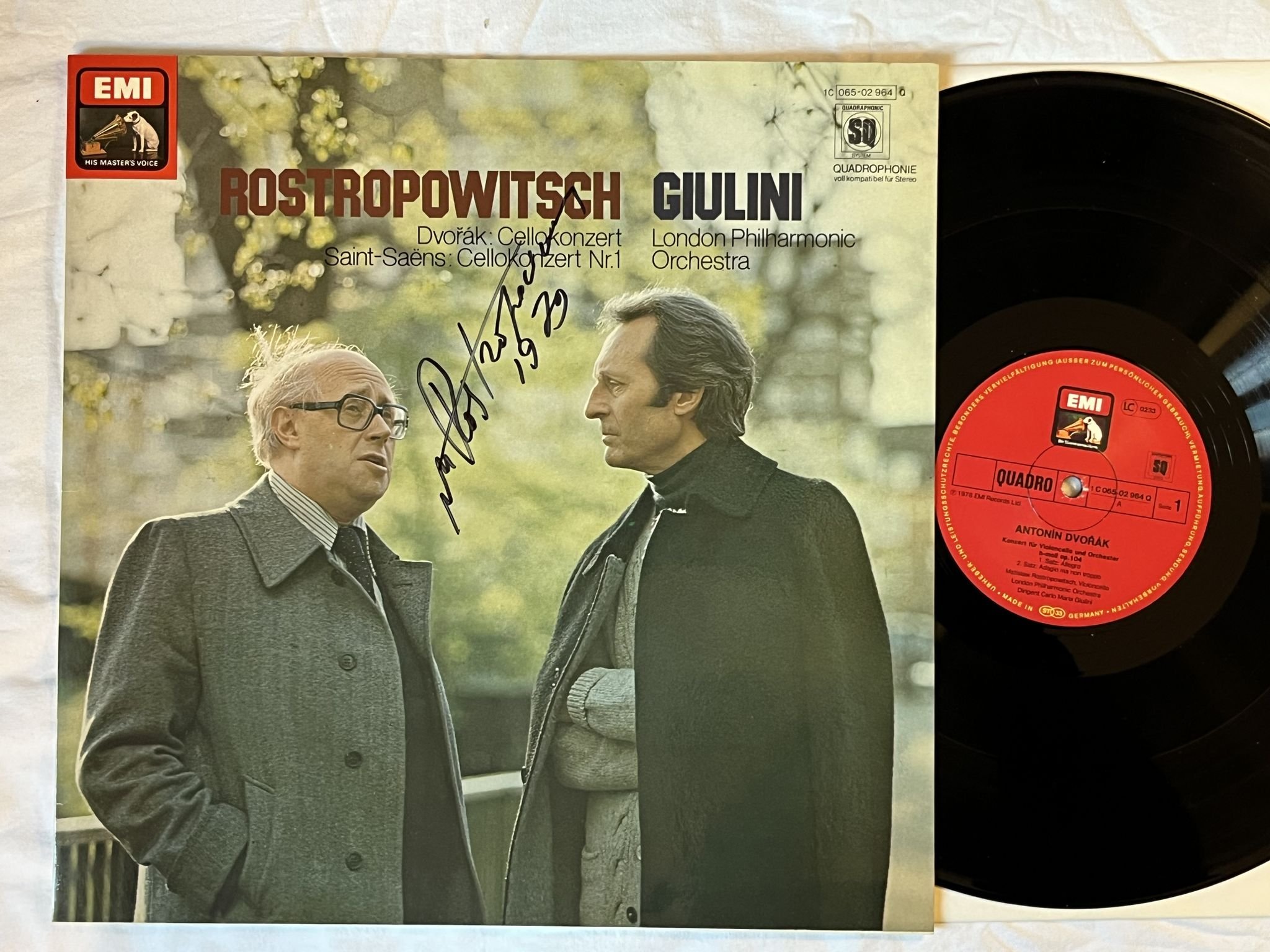 Omslagsbild för skivan Rostropovich - CELLO CONCERTO NO 1 LP -78 Ger HMV 1C 065-02964 Q *** SIGNED **