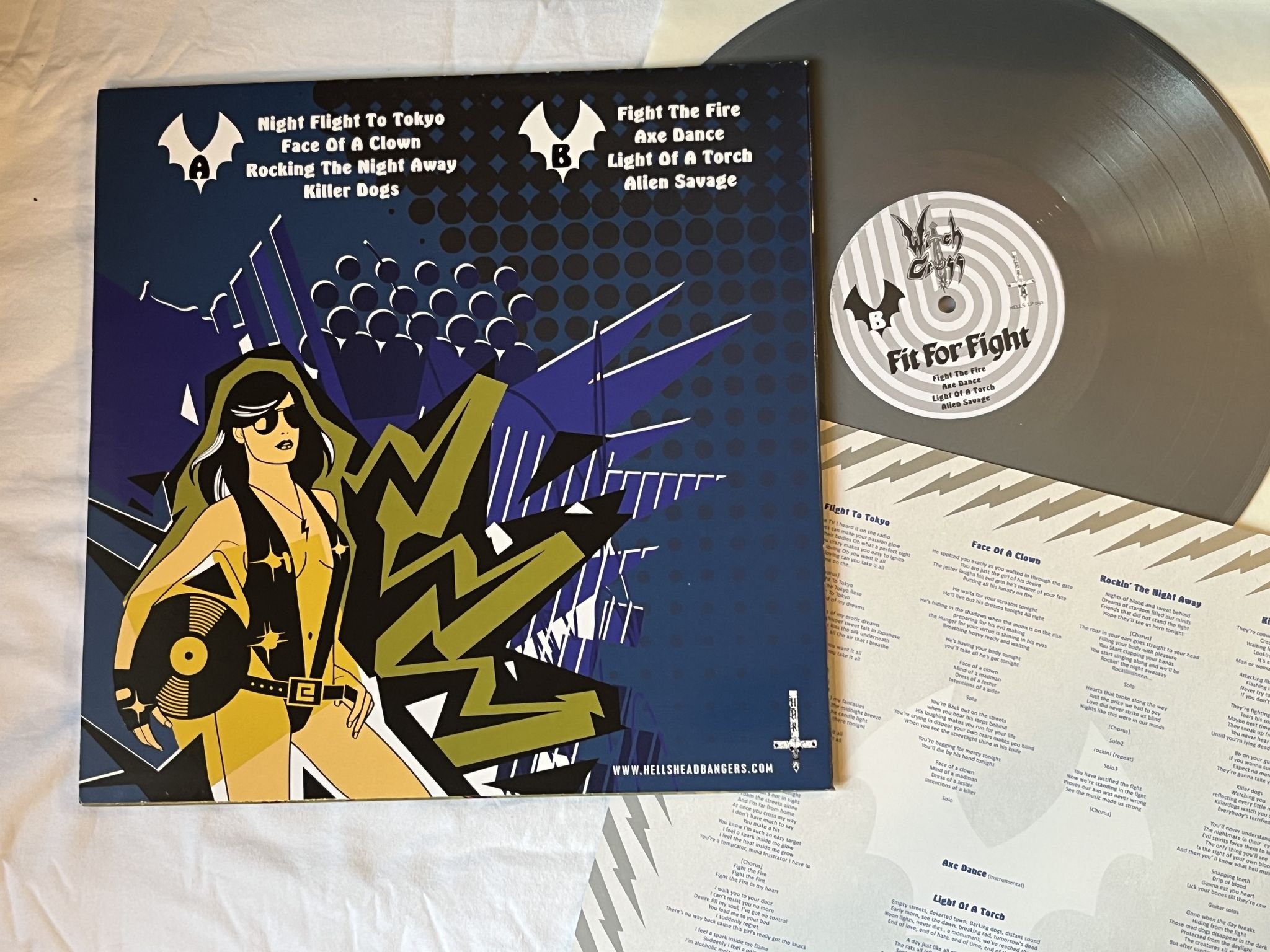 Omslagsbild för skivan WITCHCROSS fit for fight LP re 2012 US HELLS LP 091 ** FULLY SIGNED **