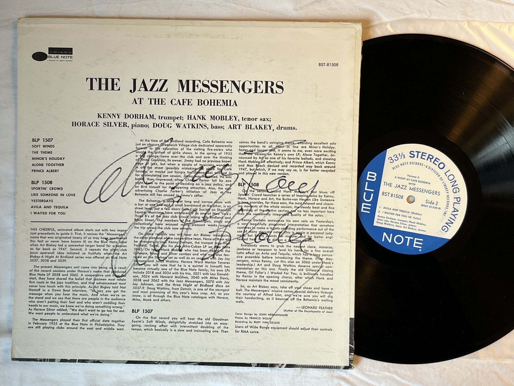 Omslagsbild för skivan THE JAZZ MESSENGERS at the Cafe Bohemia Vol 2 LP -66 US BLUE NOTE ** SIGNED **