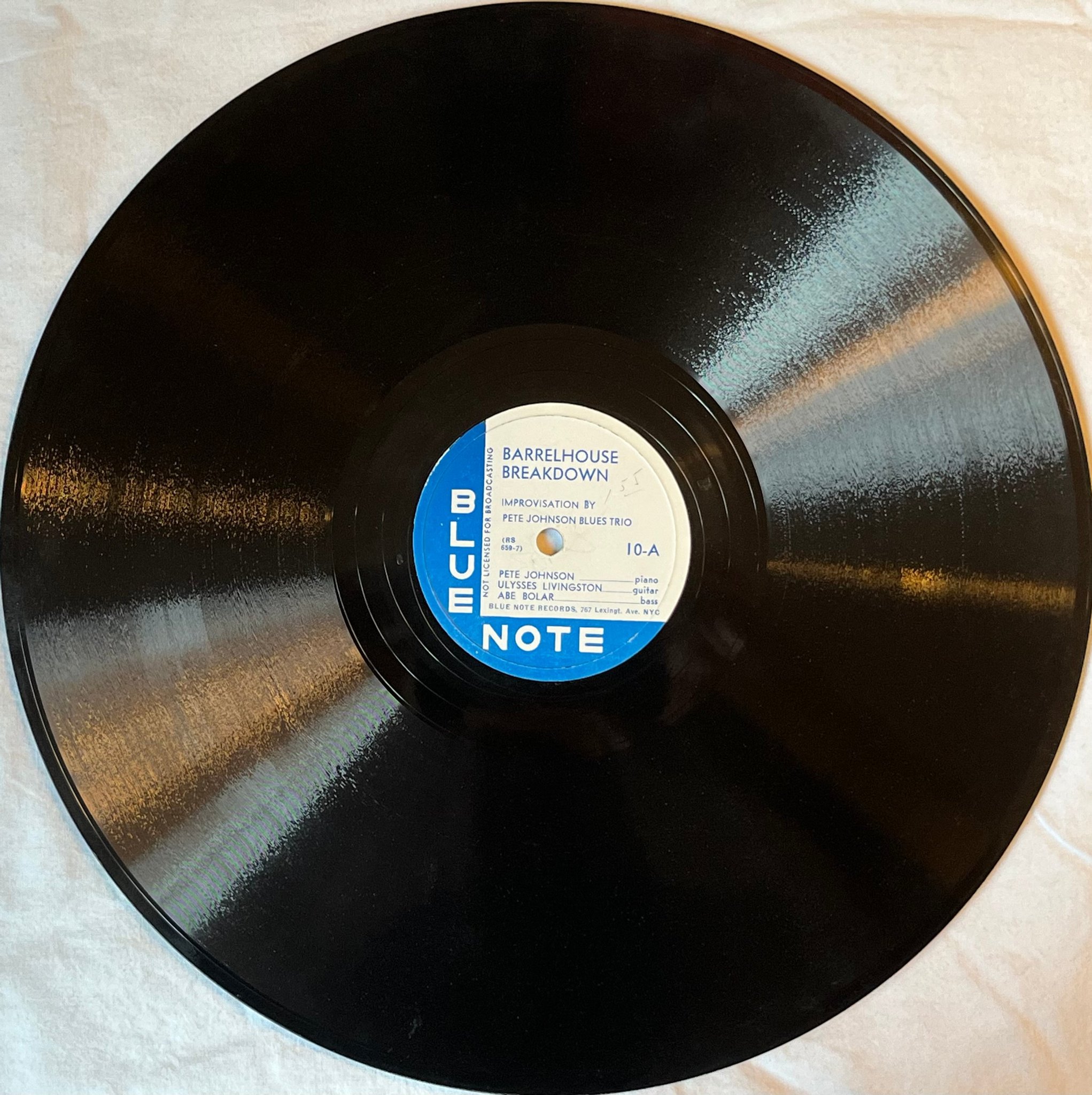 Omslagsbild för skivan PETE JOHNSON BLUES TRIO 12" 78 RPM 1944 US BLUE NOTE 10 *** SIGNED ***