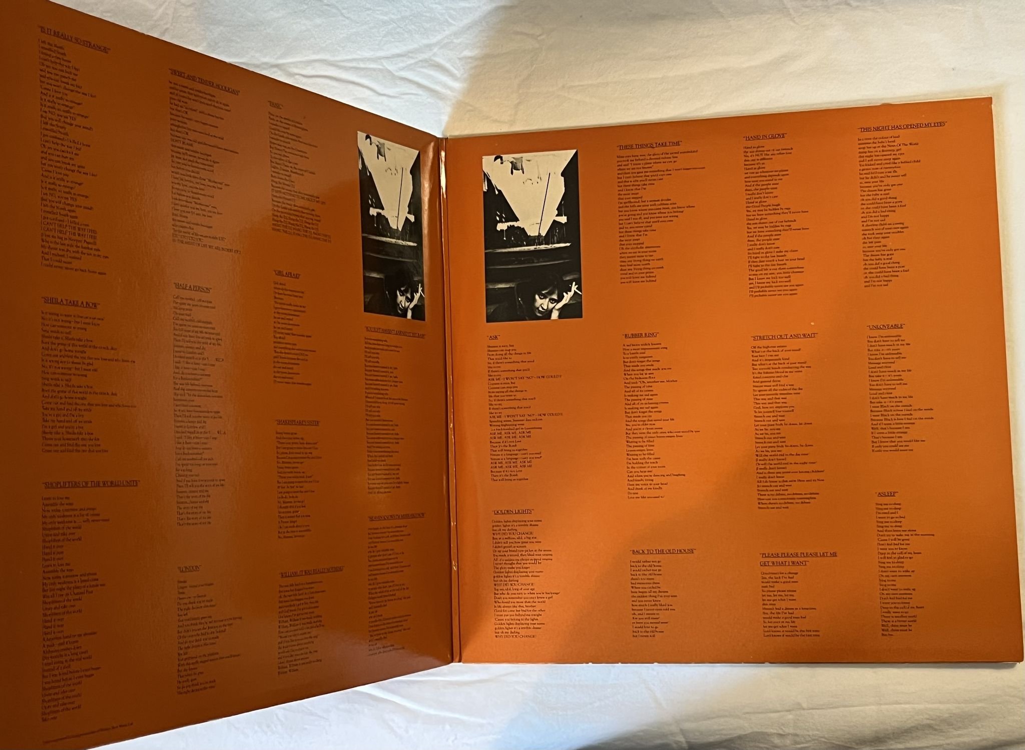 Omslagsbild för skivan THE SMITHS louder than bombs 2xLP -88 UK ROUGH TRADE ROUGH 255