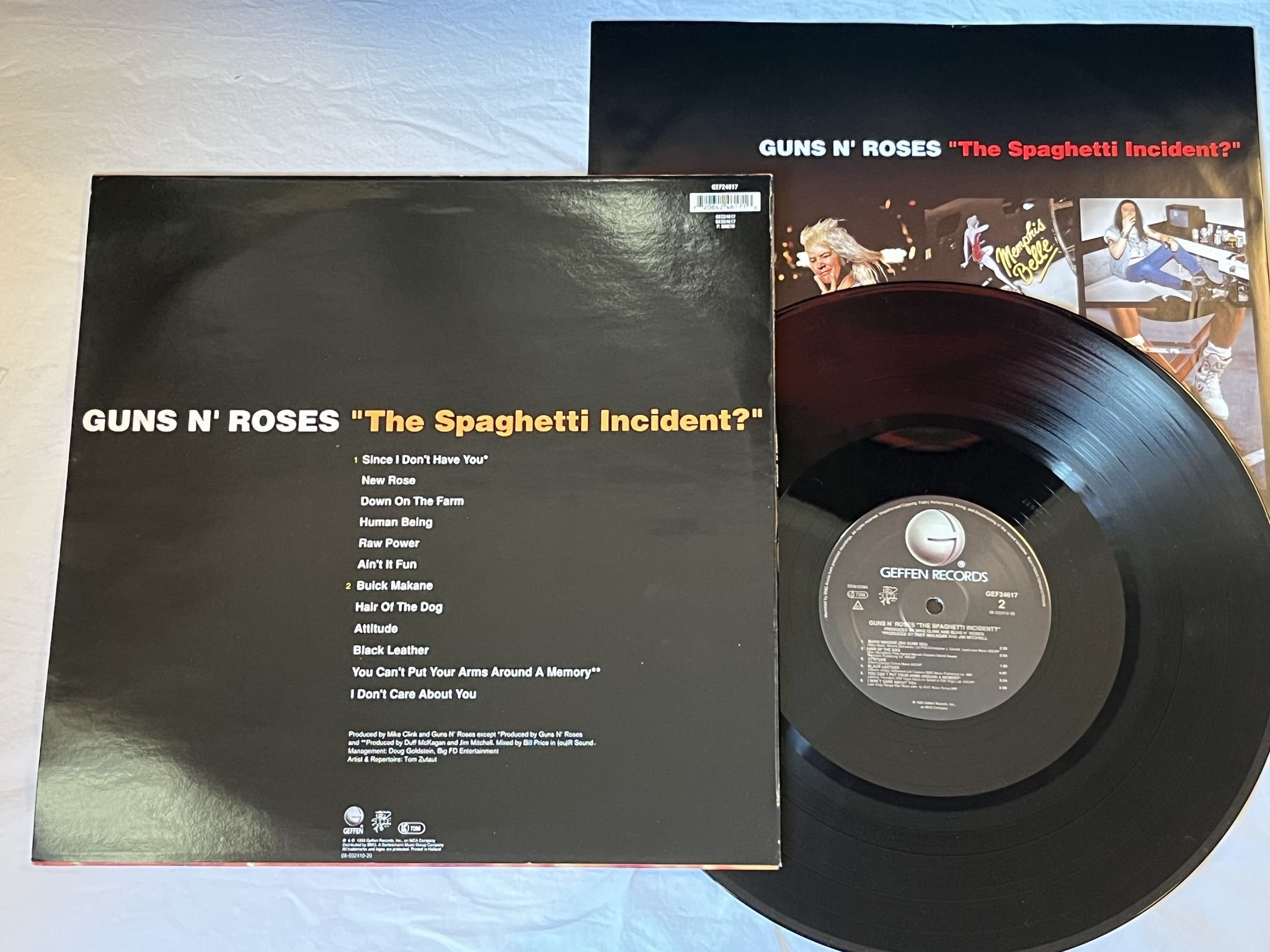 Omslagsbild för skivan GUNS N ROSES "The Spaghetti Incident?" LP -93 Hol GEFFEN GEF24617