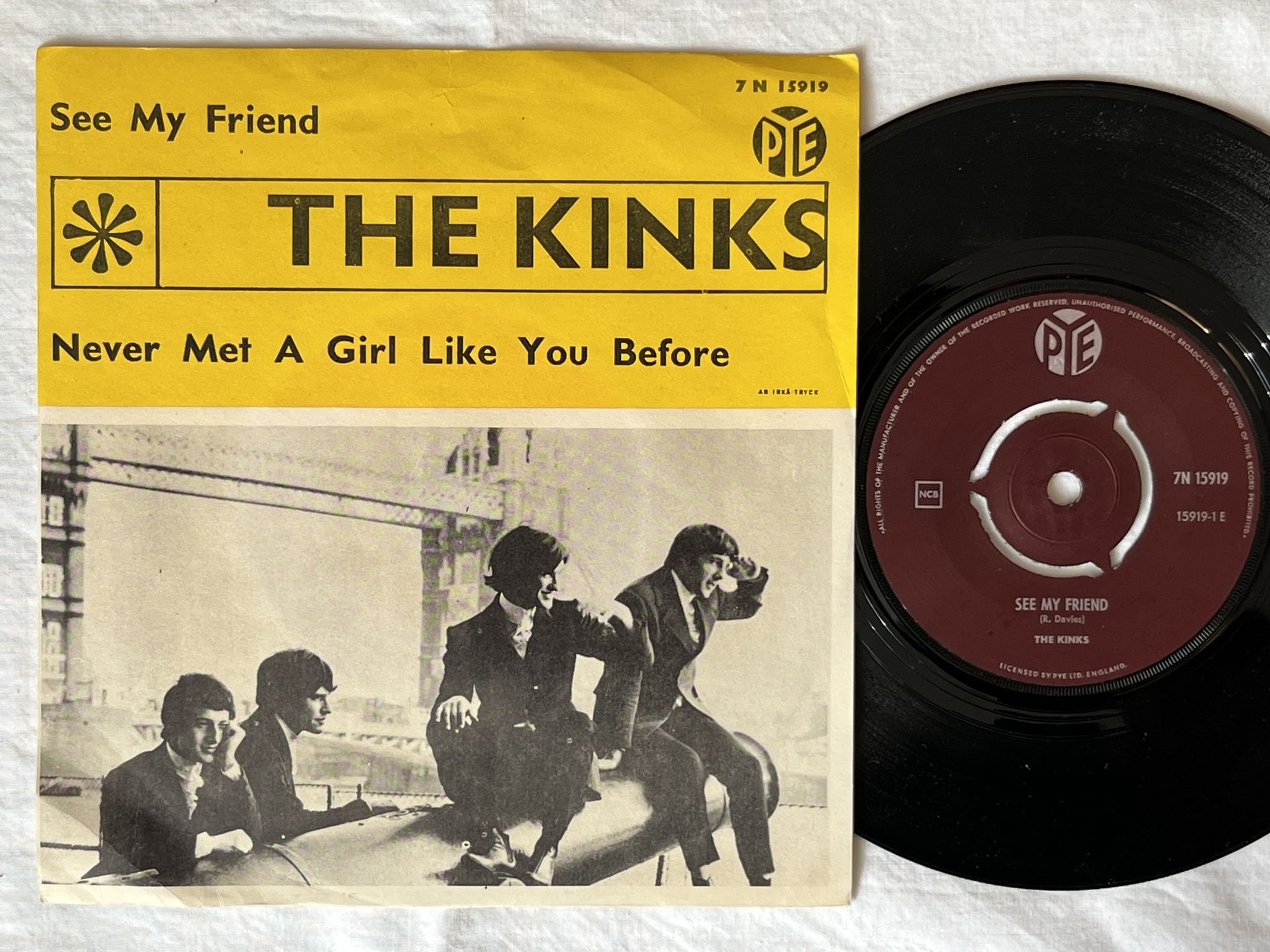 Omslagsbild för skivan THE KINKS see my friend 7" -65 Swe PYE 7N 15919