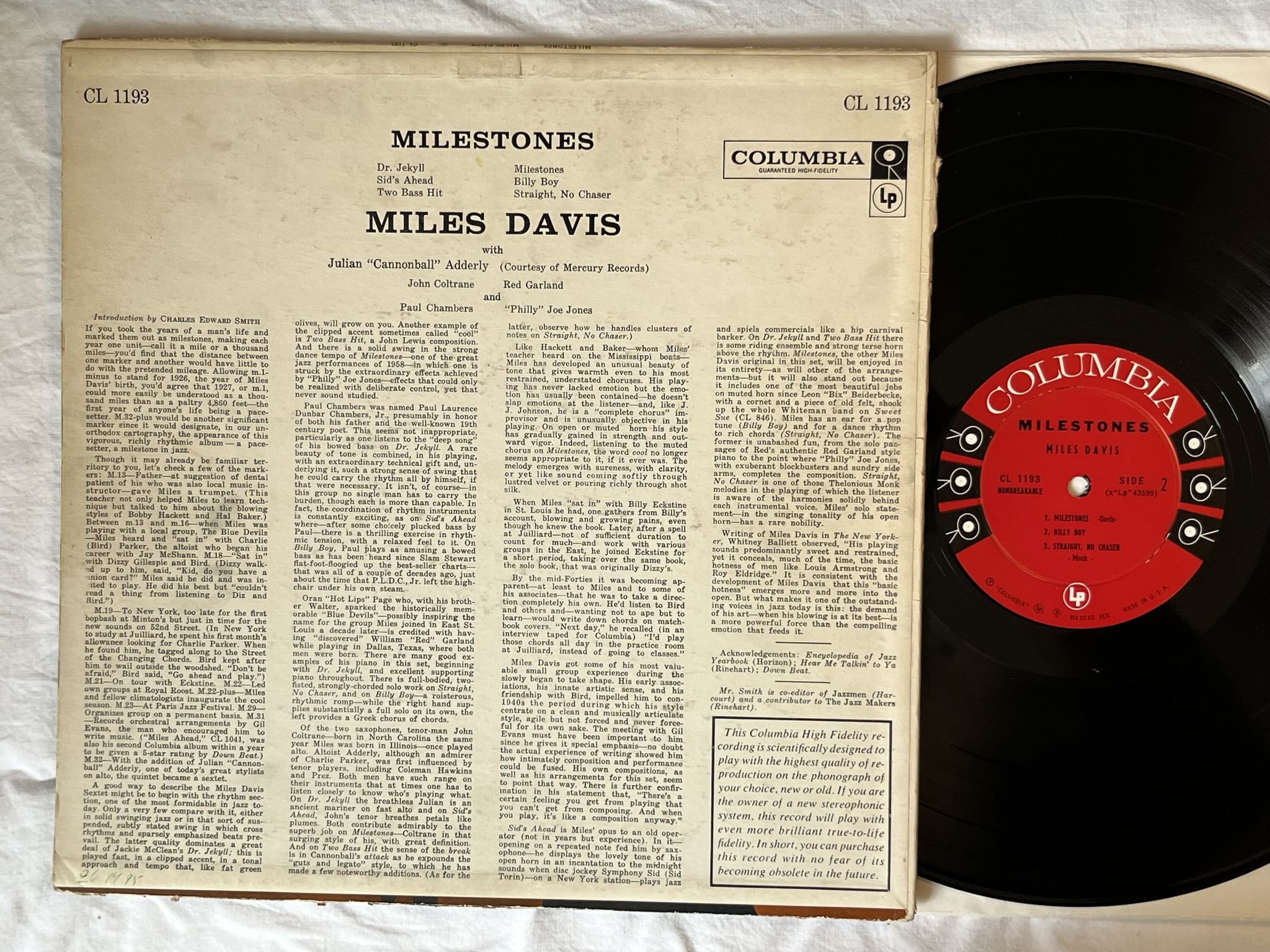 Omslagsbild för skivan MILES DAVIS milestones LP -58 US Six-Eyed COLUMBIA mono CL 1193