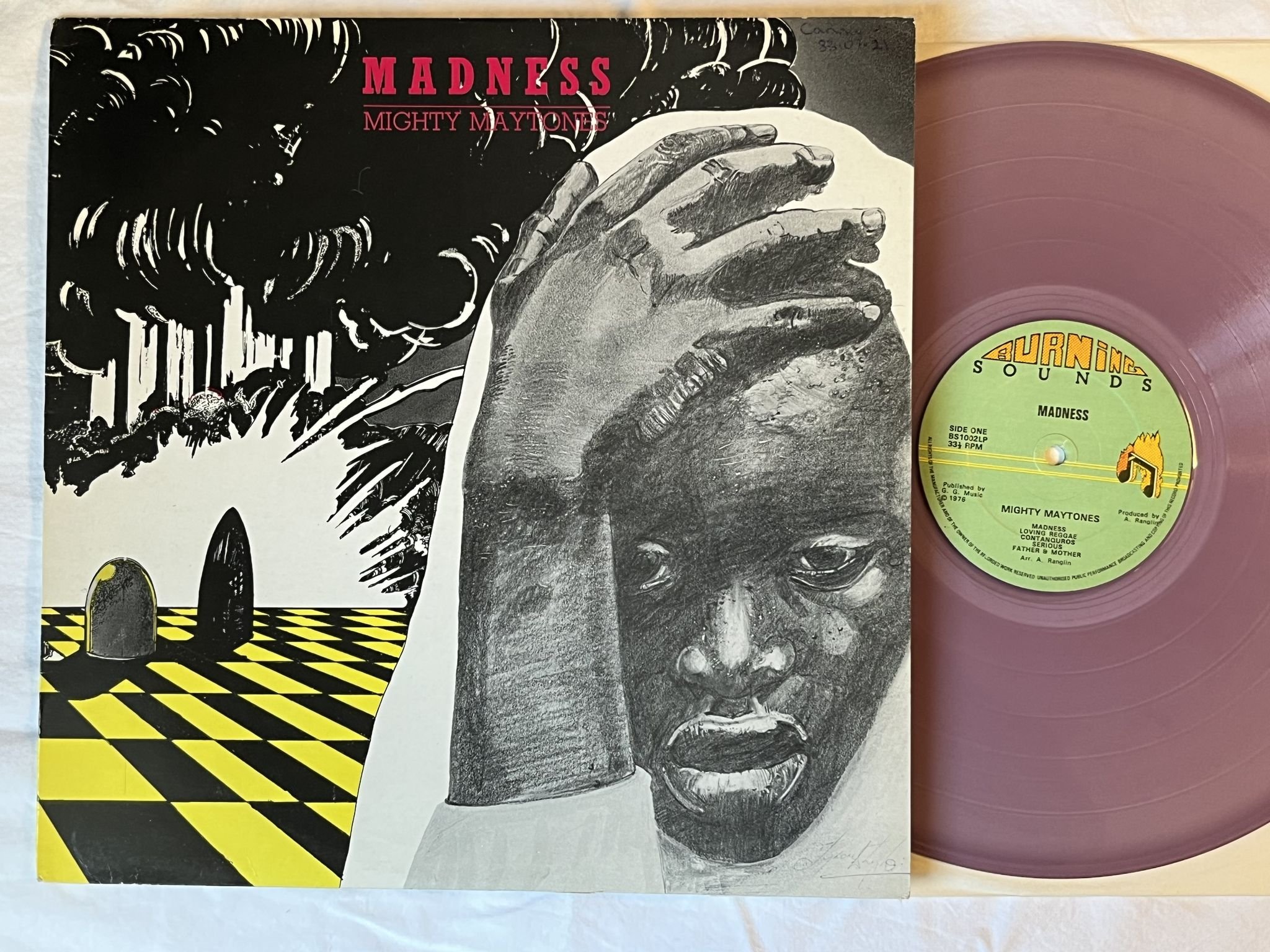 Omslagsbild för skivan MIGHTY MAYTONES madness LP -76 UK BURNING SOUNDS BS 1002LP ** Purple Vinyl **