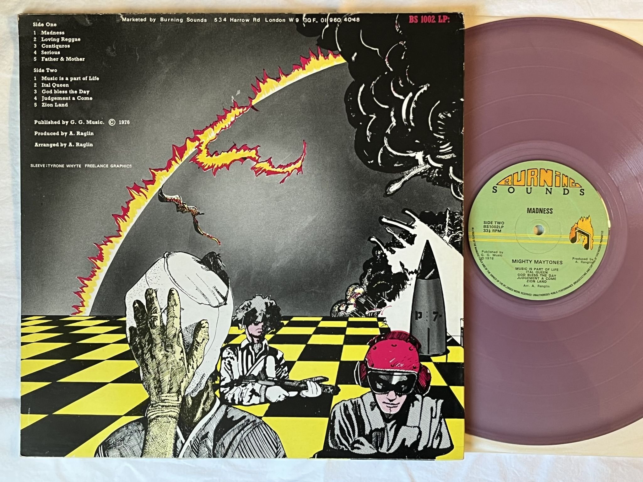 Omslagsbild för skivan MIGHTY MAYTONES madness LP -76 UK BURNING SOUNDS BS 1002LP ** Purple Vinyl **
