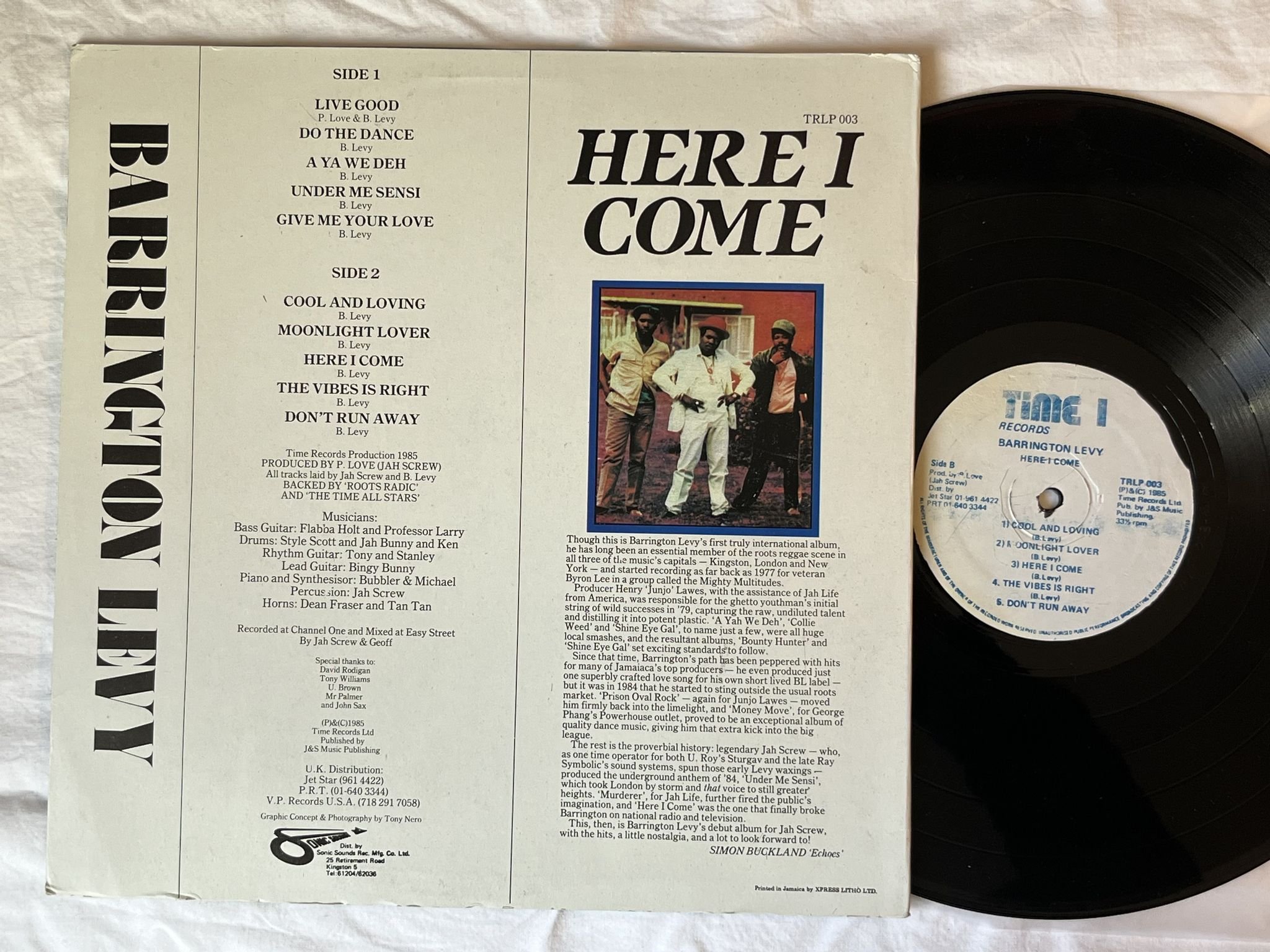 Omslagsbild för skivan BARRINGTON LEVY Here I Come LP -85 JAMAICA TIME 1 TRLP 003
