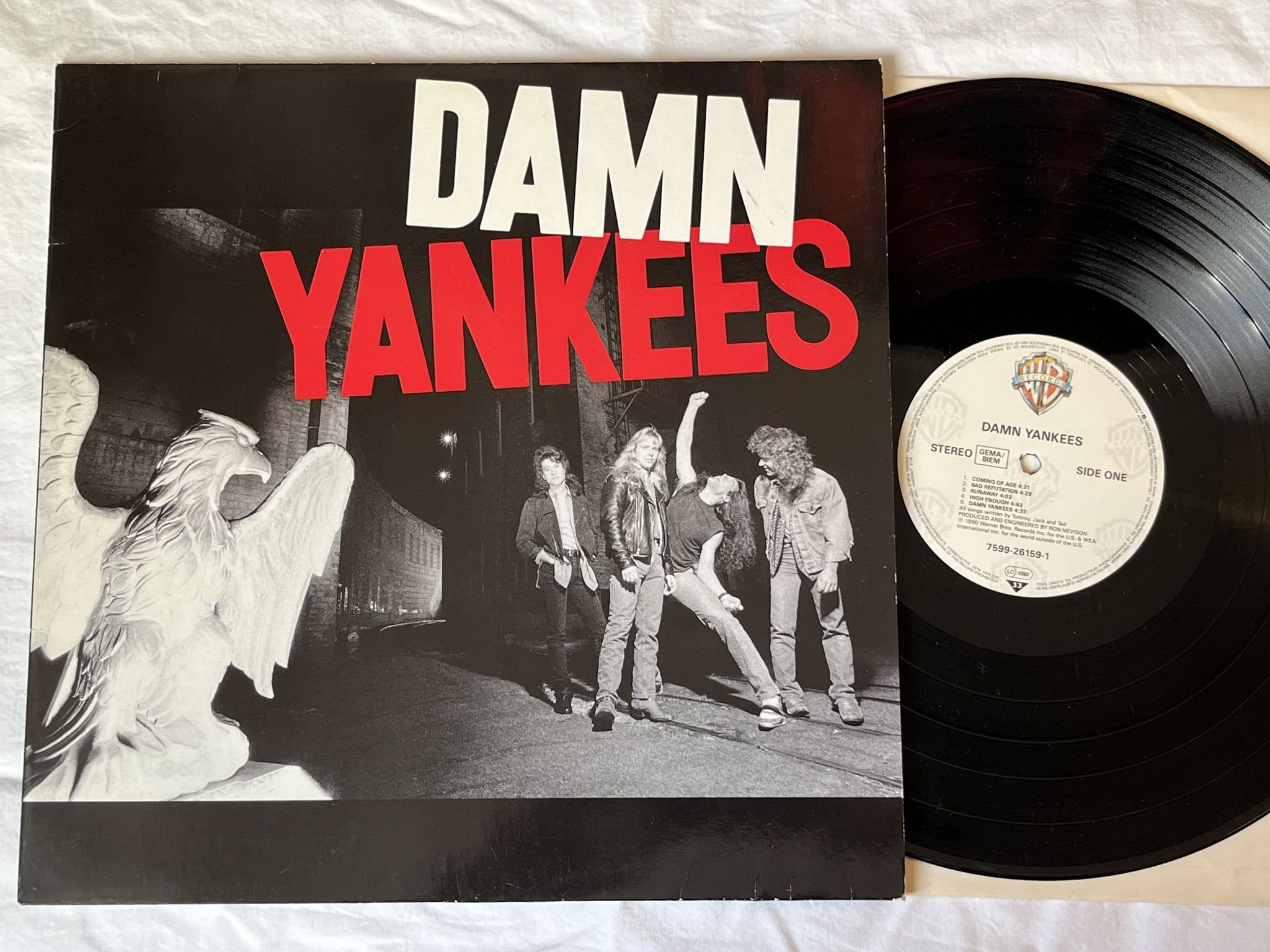 Omslagsbild för skivan DAMN YANKEES s/t LP -90 Ger WARNER BROS 7599261591