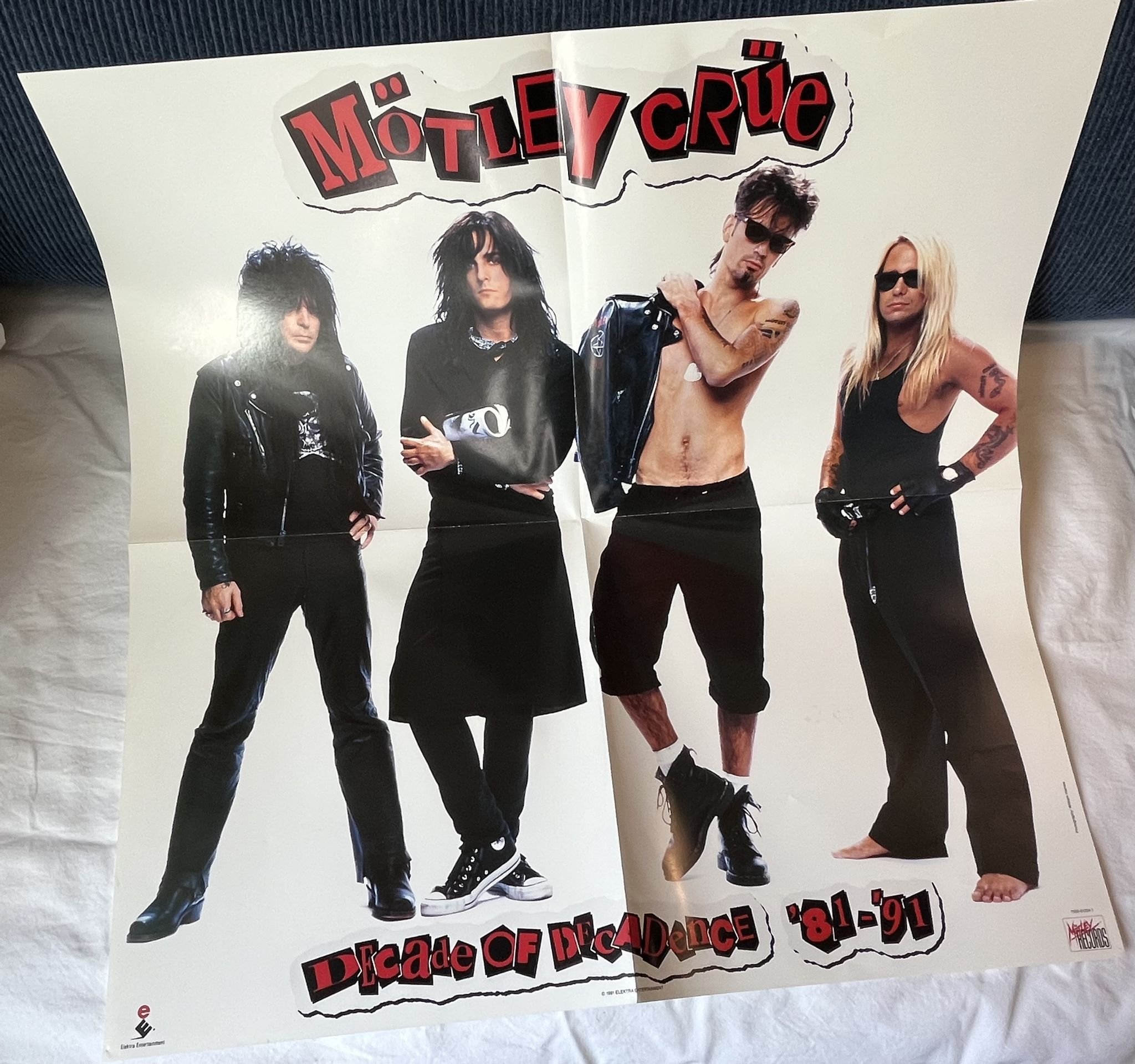 Omslagsbild för skivan MÖTLEY CRÜE decade of decadence '81-'91 2xLP -91 ELEKTRA EKT 95 *** POSTER ***