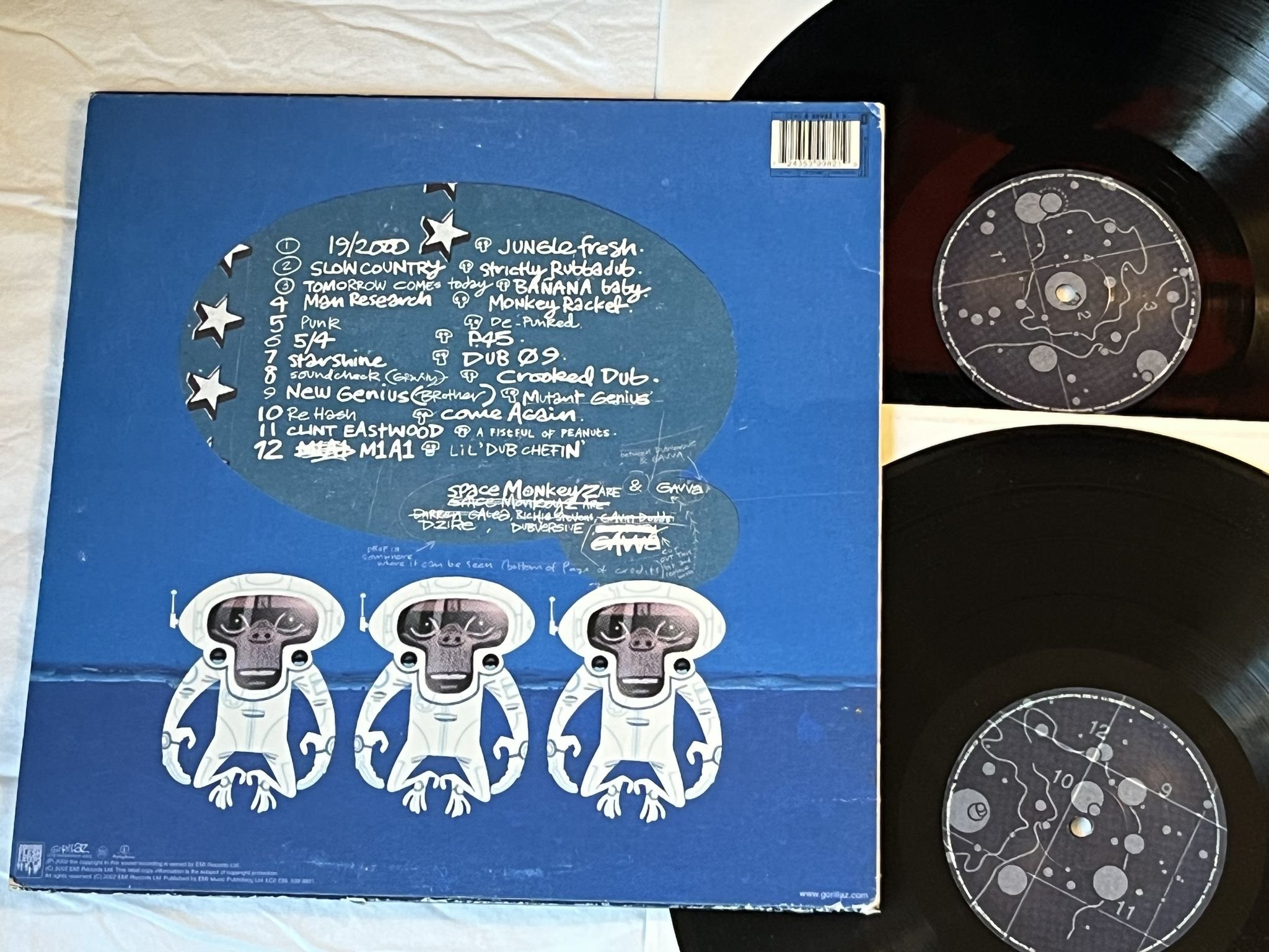Omslagsbild för skivan SPACEMONKEYZ vs. GORILLAZ Laika Come Home 2xLP 2002 EMI 724353998219 ** WOW **