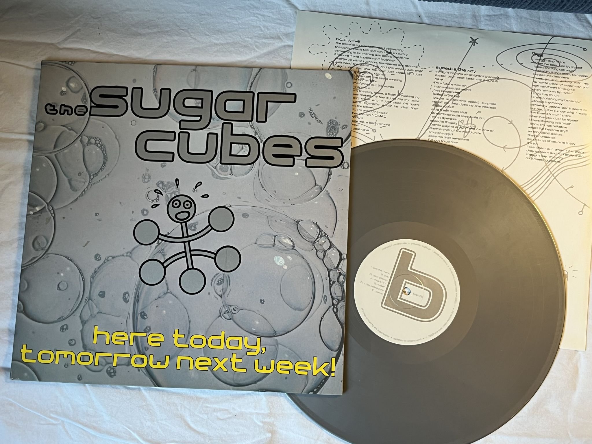 Omslagsbild för skivan SUGARCUBES Here Today, Tomorrow Next Week! LP -89 ONE LITTLE INDIAN tplp15