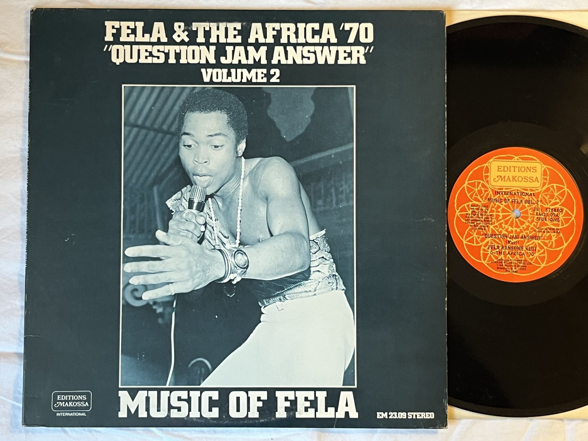 Omslagsbild för skivan FELA KUTI music of Fela vol 2 LP -76 US EDITIONS MAKOSSA EM23.09 ** AFROBEAT **