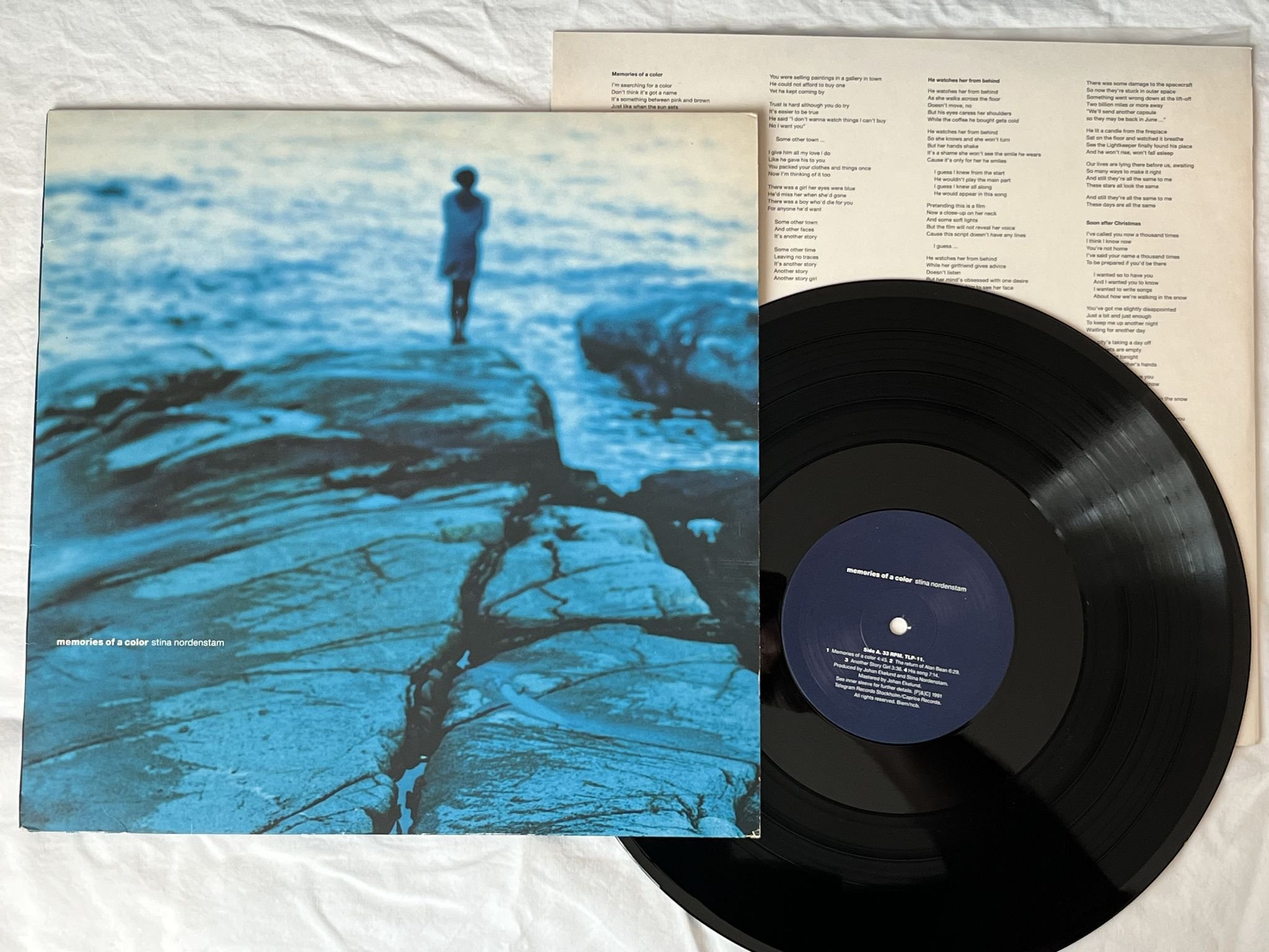 Omslagsbild för skivan STINA NORDENSTAM memories of a color LP -91 TELEGRAM TLP-11 ** JAZZY VOCALS **