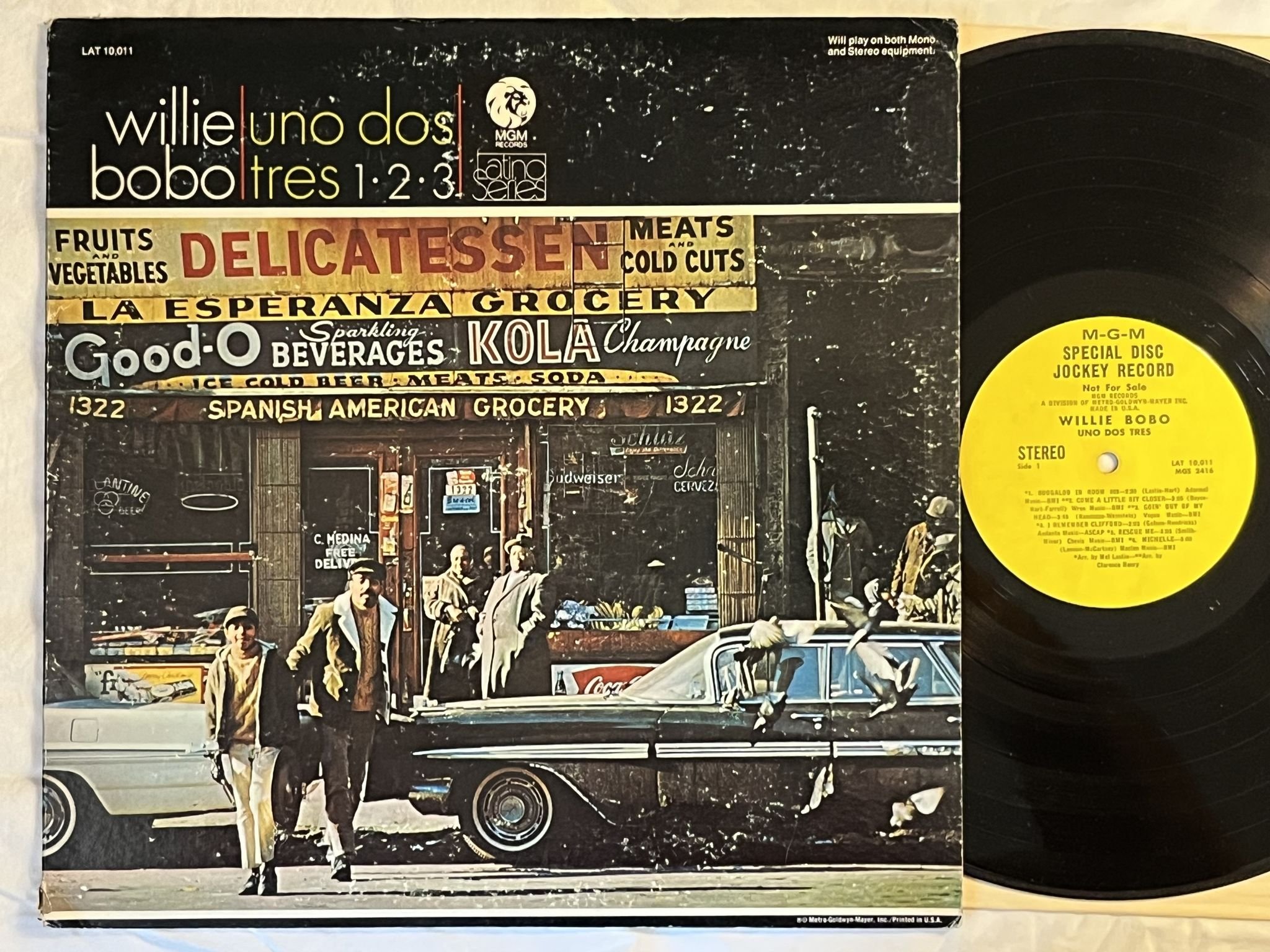 Omslagsbild för skivan WILLIE BOBO uno dos tres LP US MGM LAT 10,011 ** Special DJ Record **