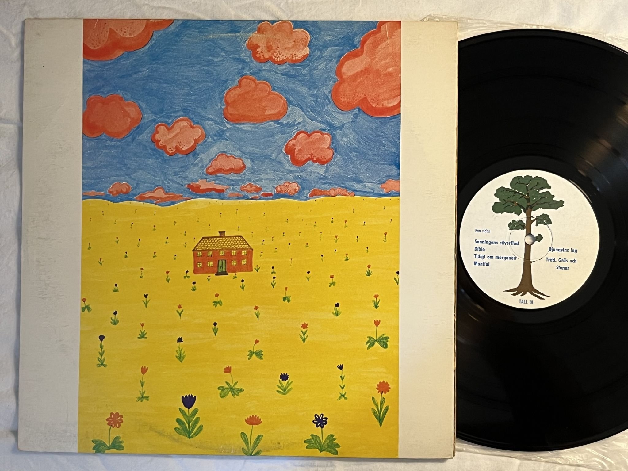 Omslagsbild för skivan TRÄD GRÄS OCH STENAR Djungelns Lag LP -72 Swe TALL 1 *** rareE psych rock ***