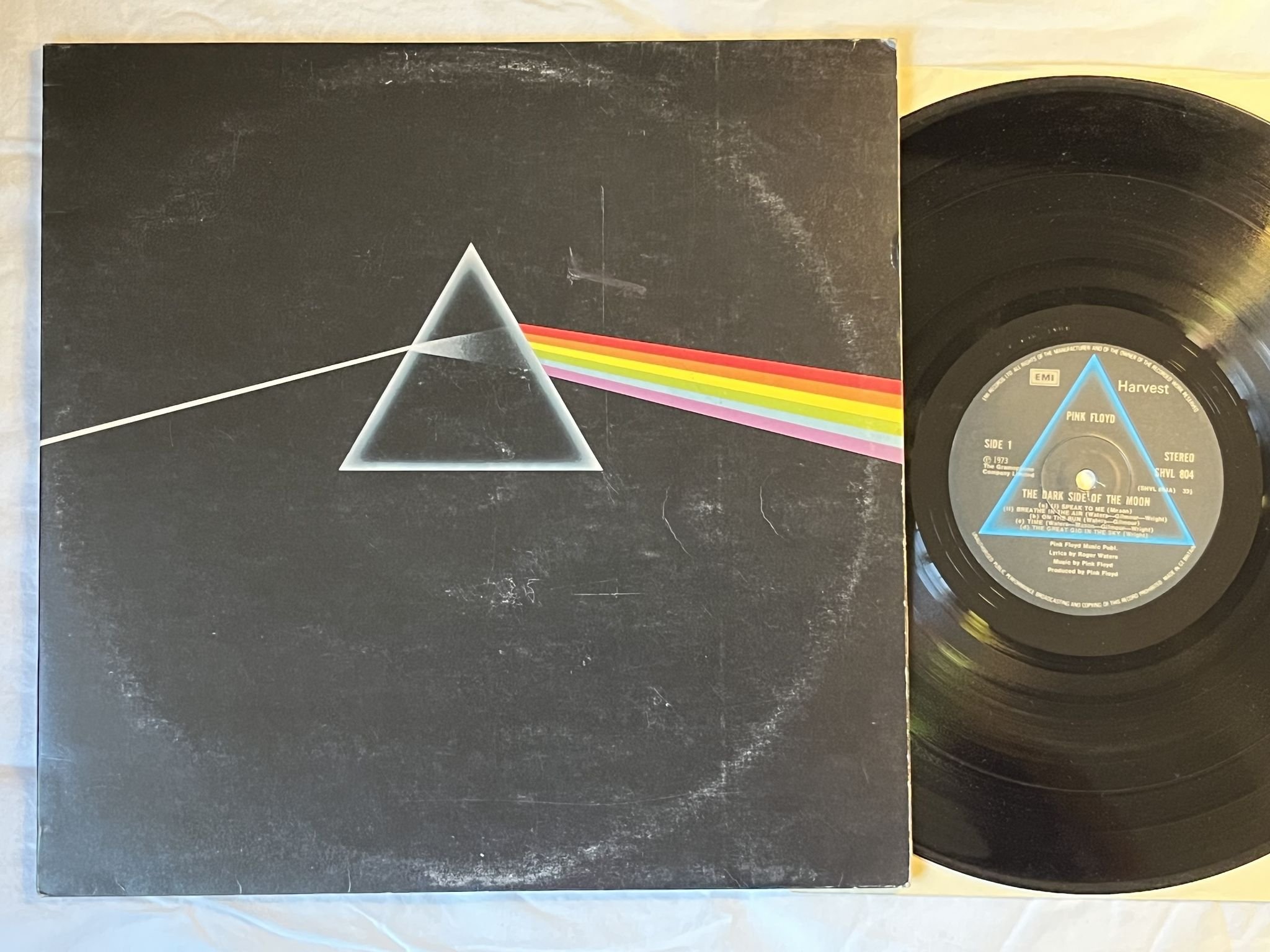 Omslagsbild för skivan PINK FLOYD the dark side of the moon LP UK EMI / HARVEST SHVL 804 ** complete **